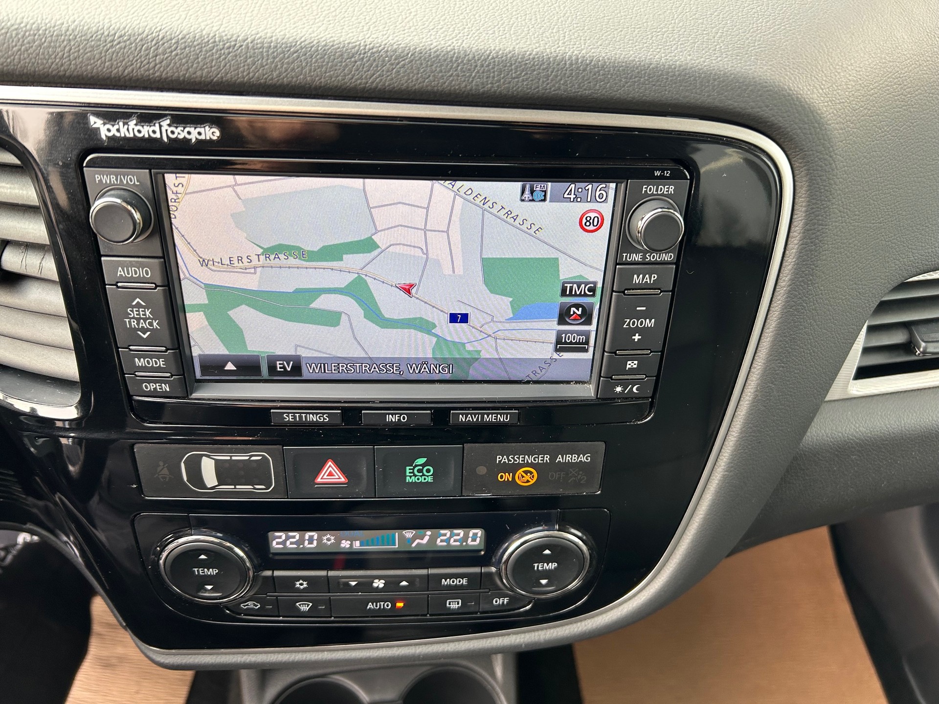 MITSUBISHI Outlander 2.0 PHEV Navigator eAssist-image-14