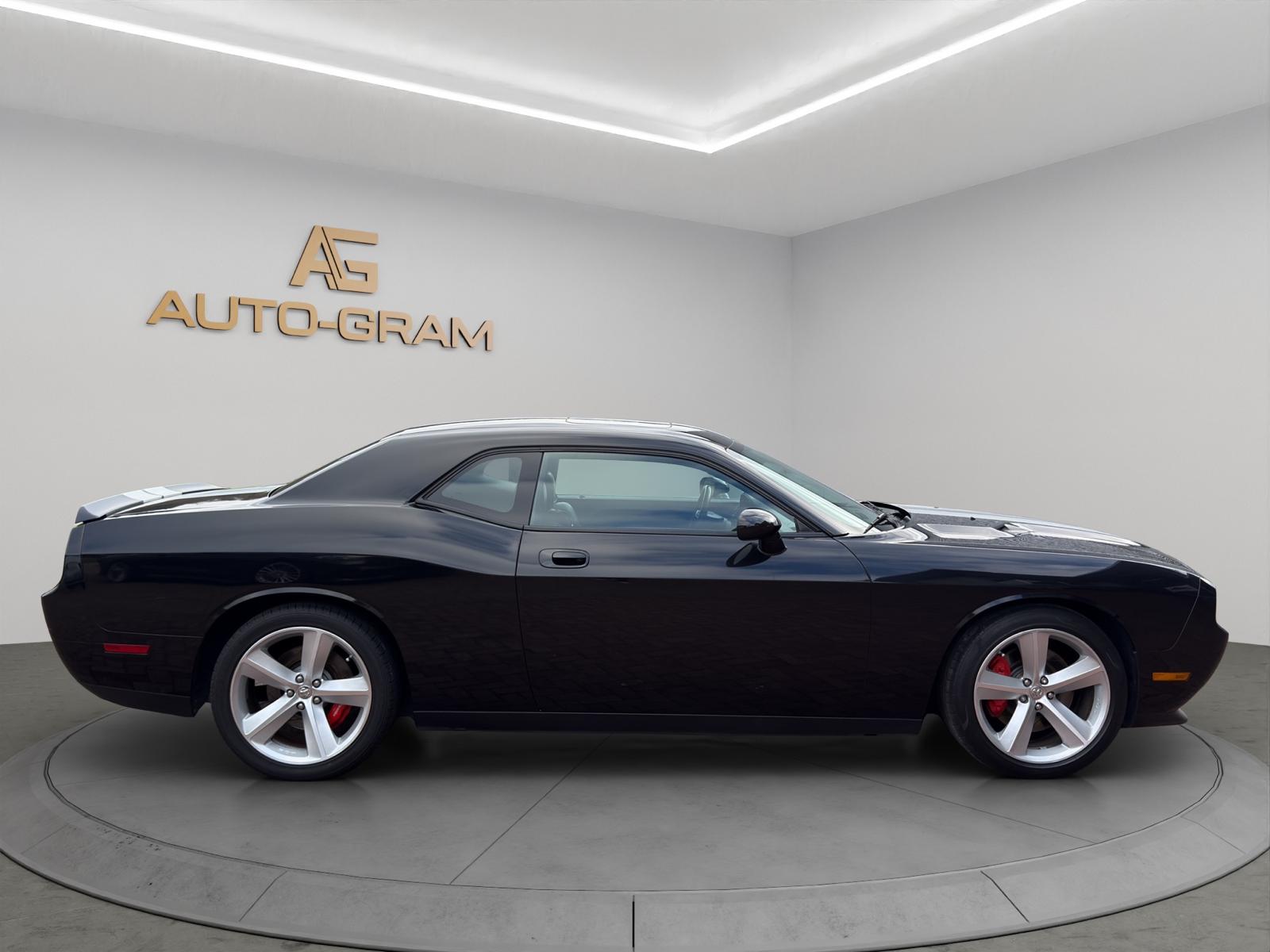 DODGE SRT8-image-5