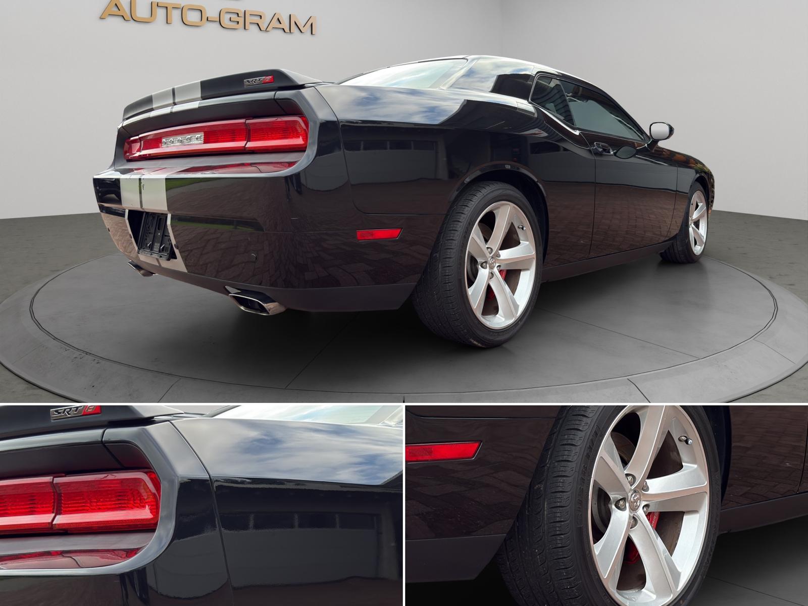 DODGE SRT8-image-9