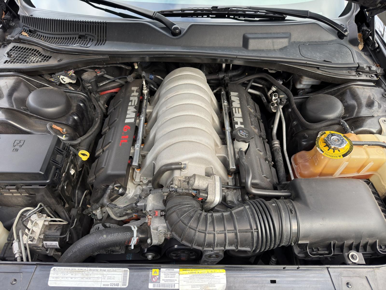 DODGE SRT8-image-22