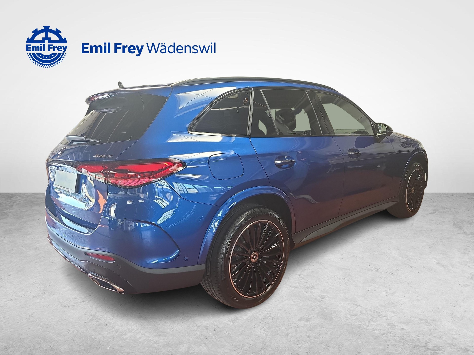 MERCEDES-BENZ GLC 400 e 4MATIC EQ Star AMG Line-image-3