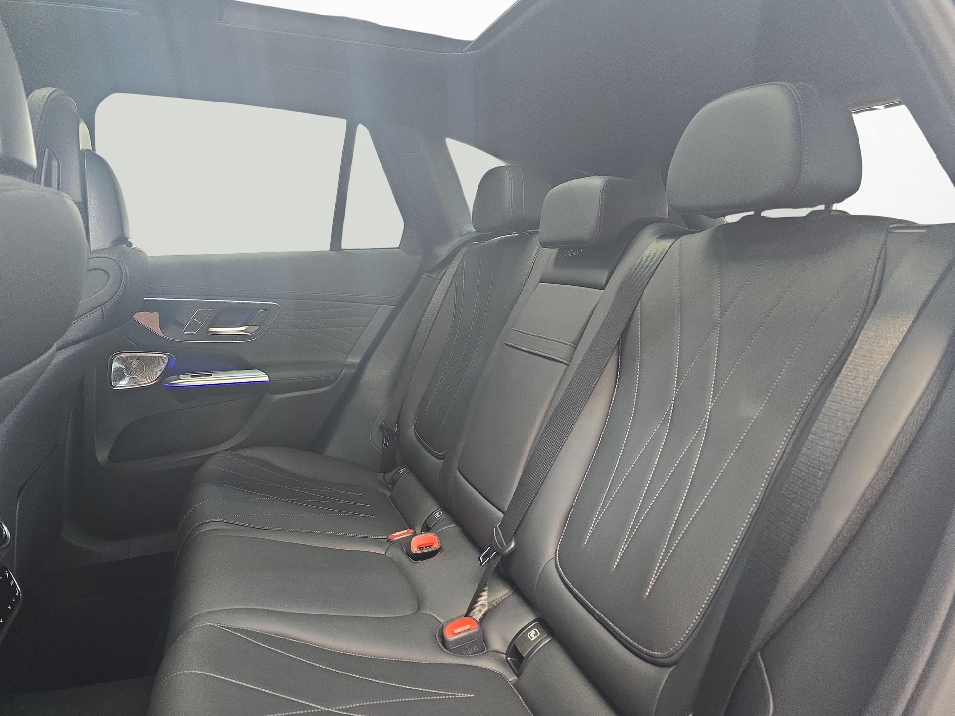 MERCEDES-BENZ GLC 400 e 4MATIC EQ Star AMG Line-image-8