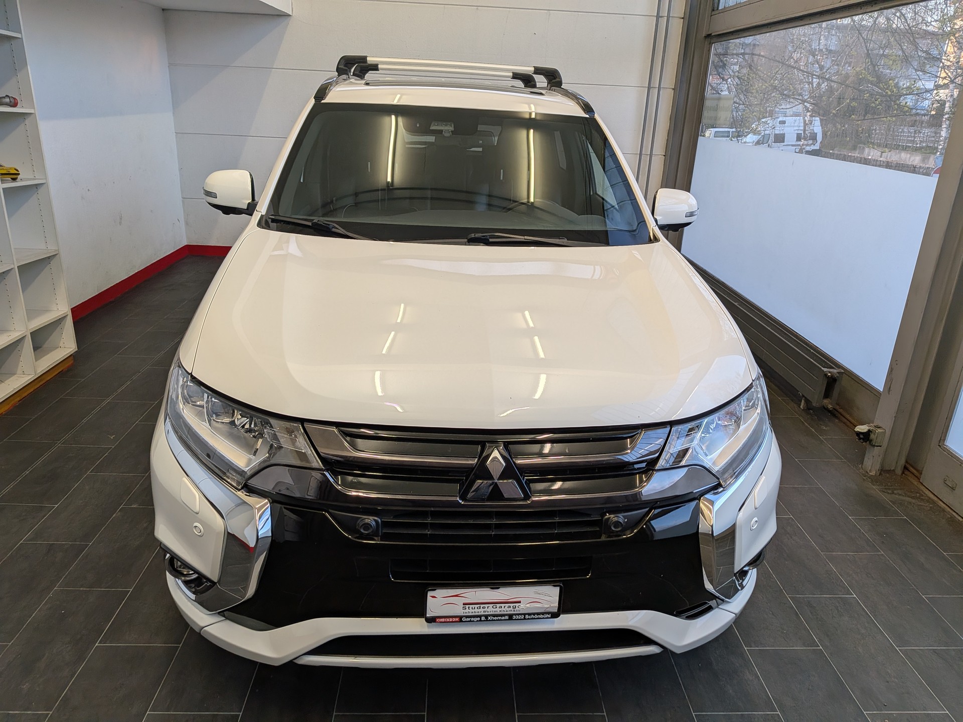 MITSUBISHI Outlander 2.0 PHEV Diamond Annivers. 4WD Automatic-image-2