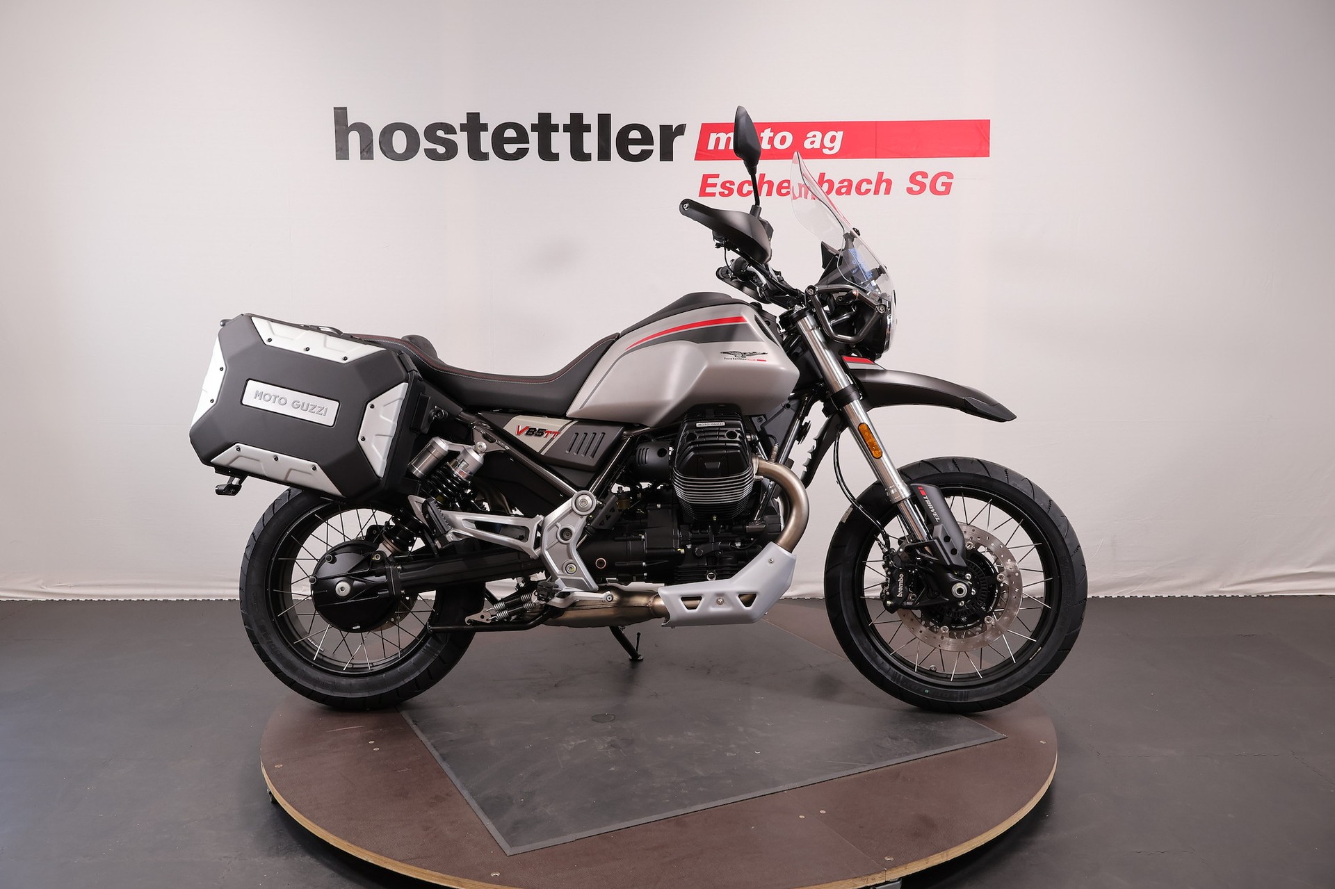 MOTO GUZZI V85 TT Travel-showroom-element-1