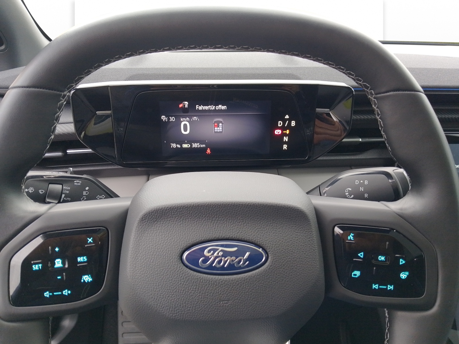FORD Explorer Extended Range Premium AWD 340 PS-image-8