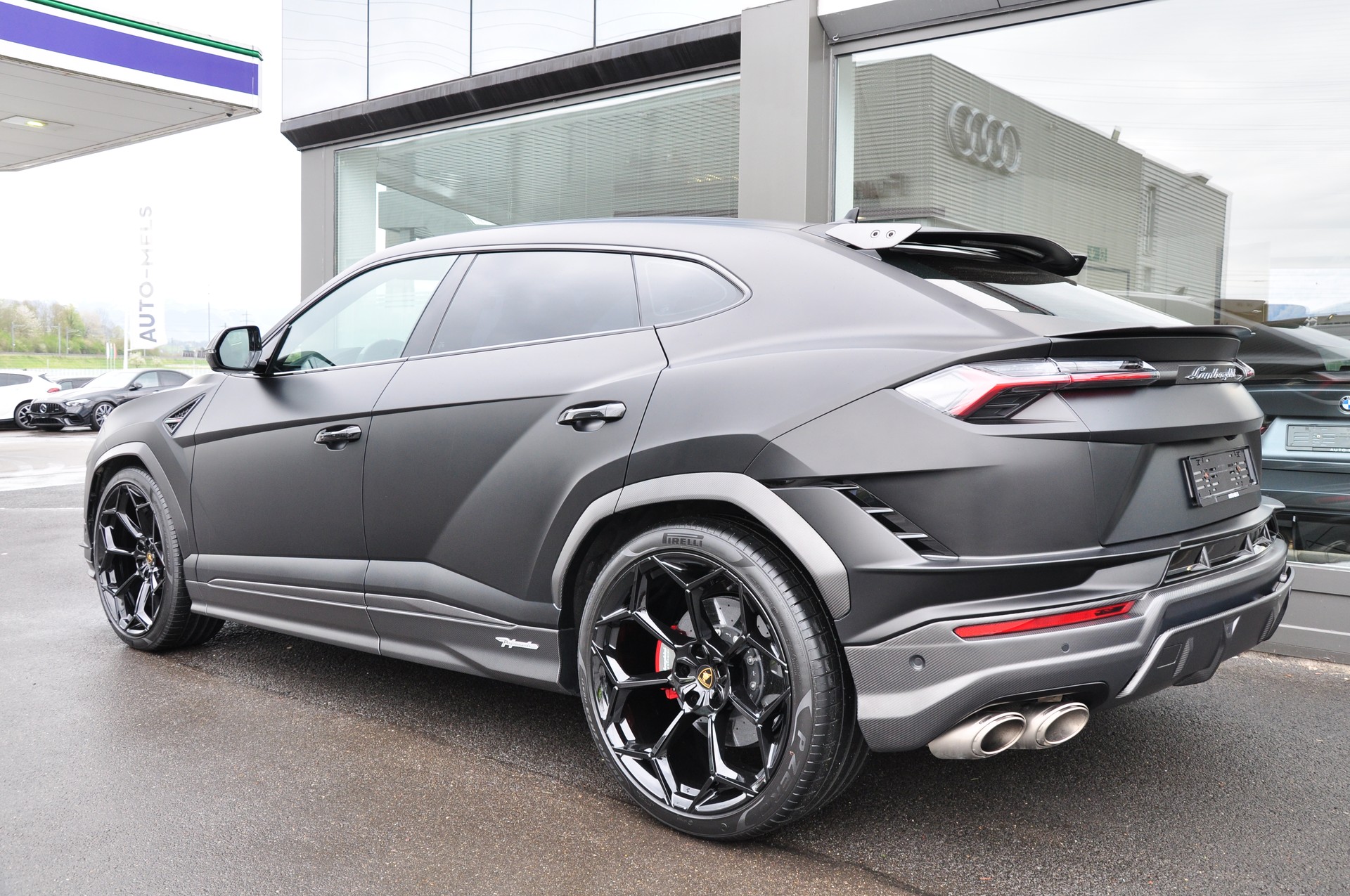 LAMBORGHINI Urus E-Gear PERFORMANTE-image-5