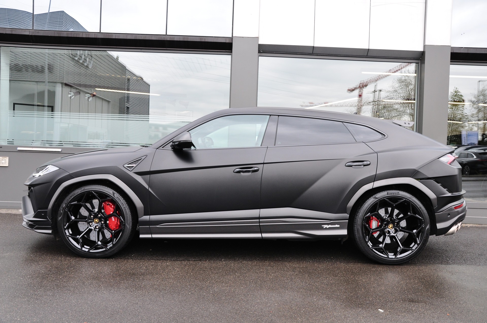 LAMBORGHINI Urus E-Gear PERFORMANTE-image-4