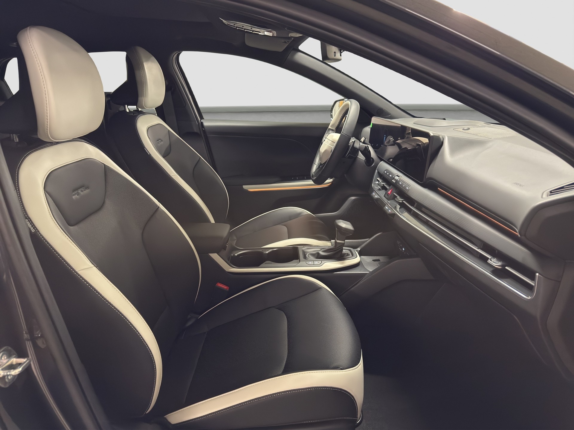 KIA K4 1.6 T-GDi GT-Line-image-9
