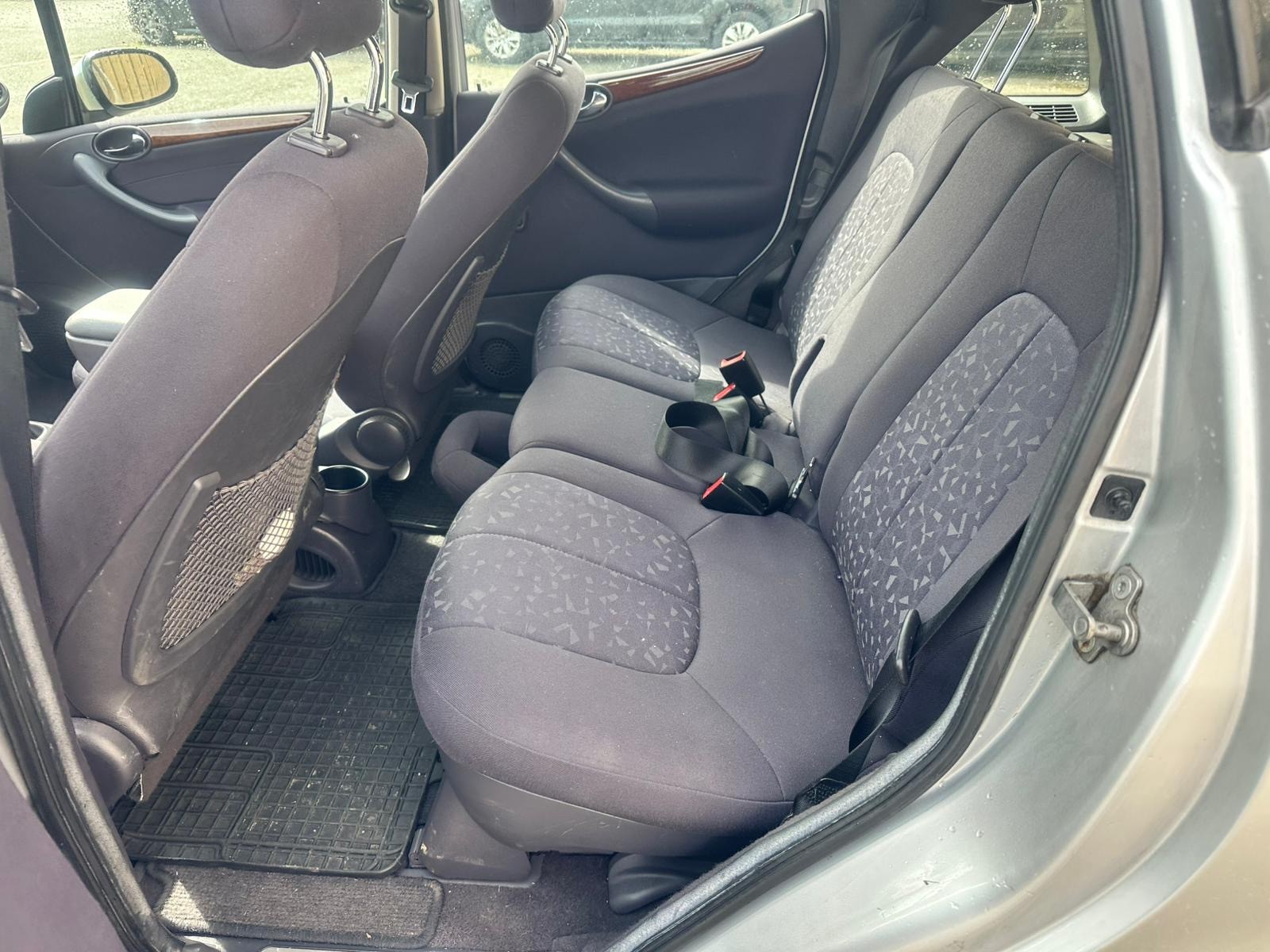 MERCEDES-BENZ A 170 CDI Elégance-image-11