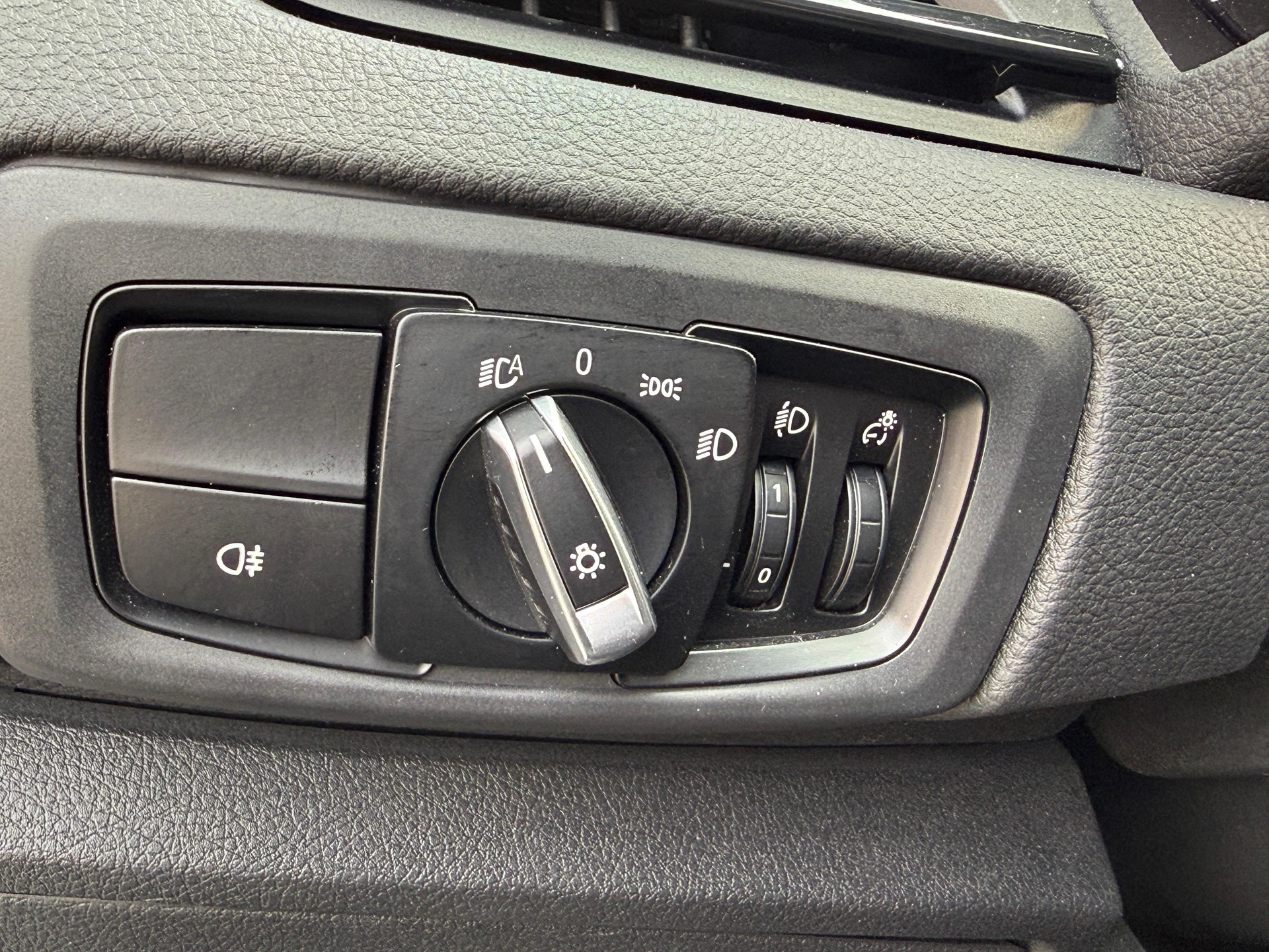 BMW 216d Gran Tourer DKG-image-13