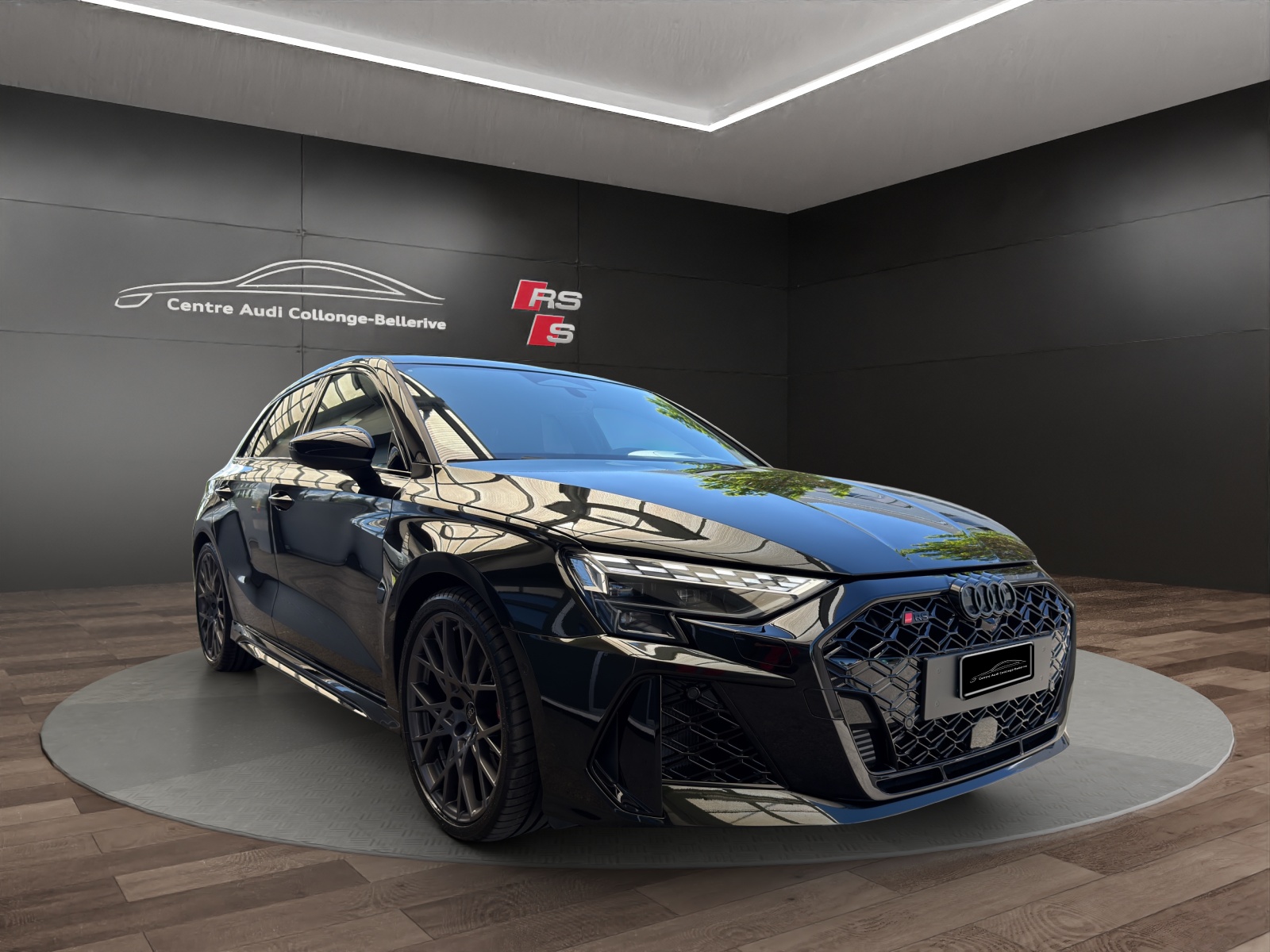 AUDI RS3 Sportback 2.5 TSI quattro S-tronic-image-6