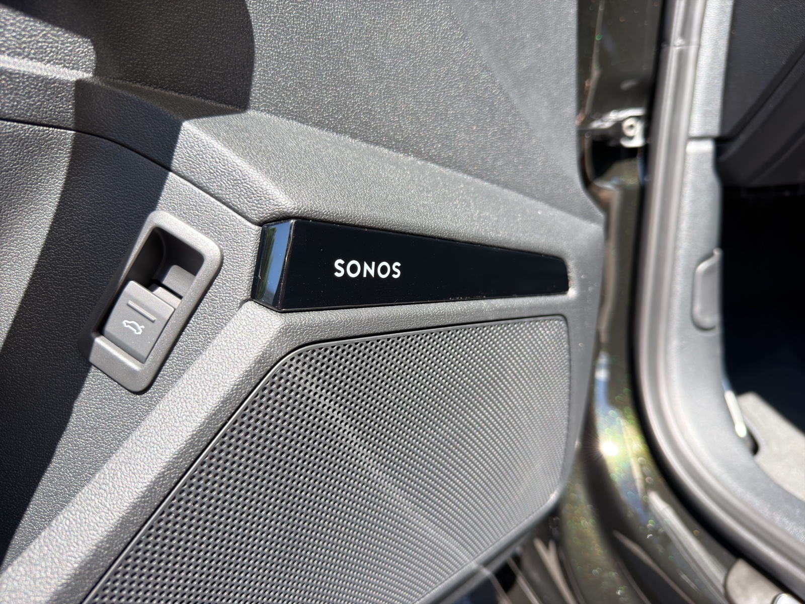 AUDI RS3 Sportback 2.5 TSI quattro S-tronic-image-26