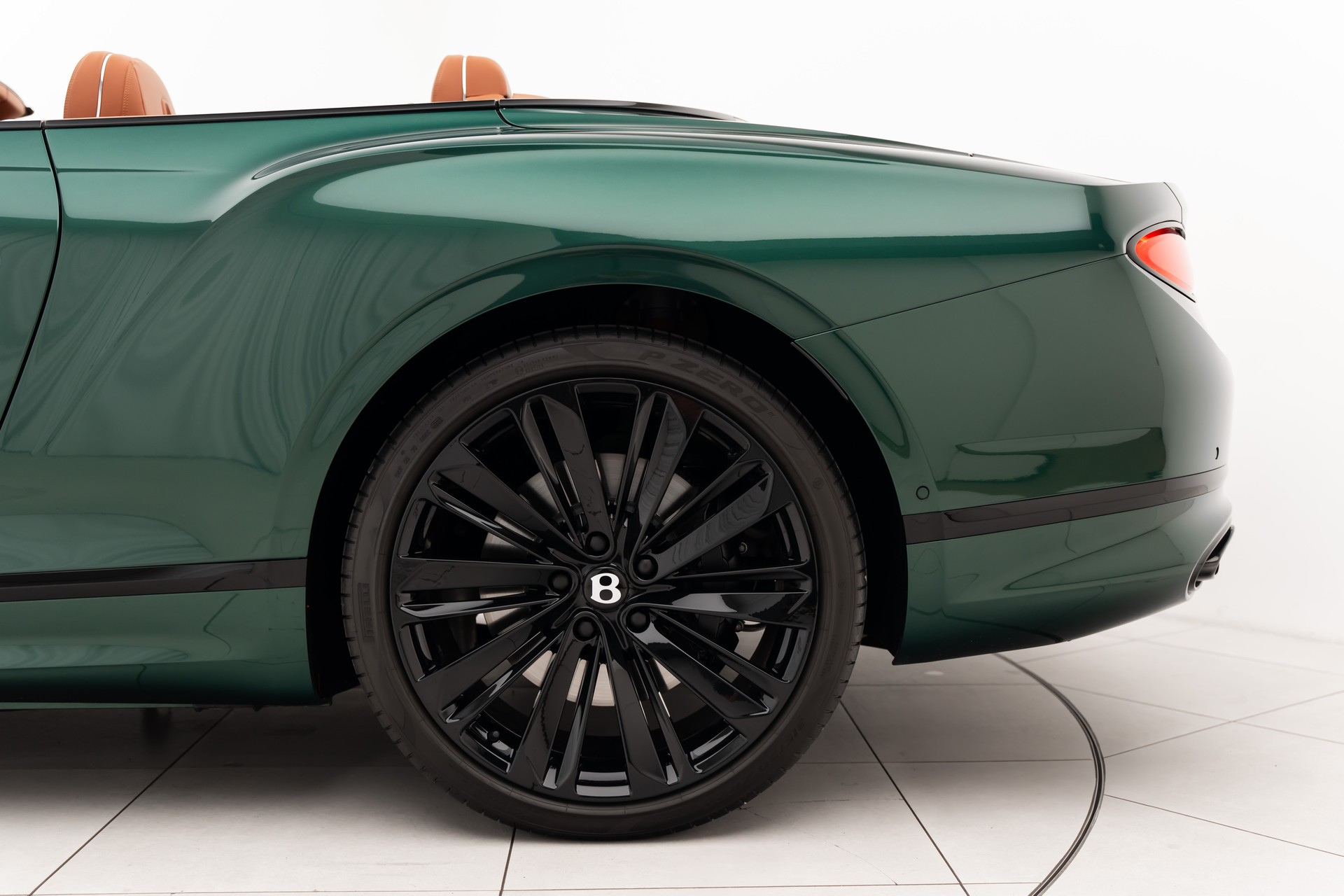 BENTLEY Continental GTC 6.0 W12 Speed-image-24