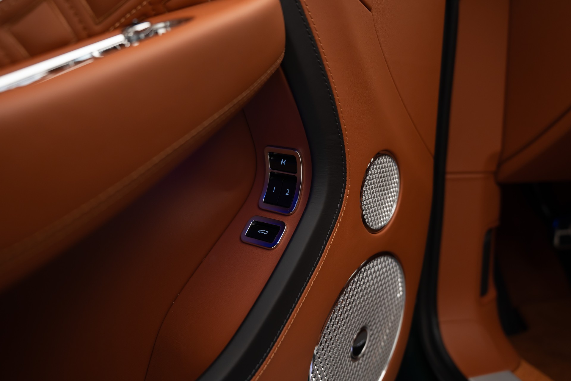 BENTLEY Continental GTC 6.0 W12 Speed-image-21