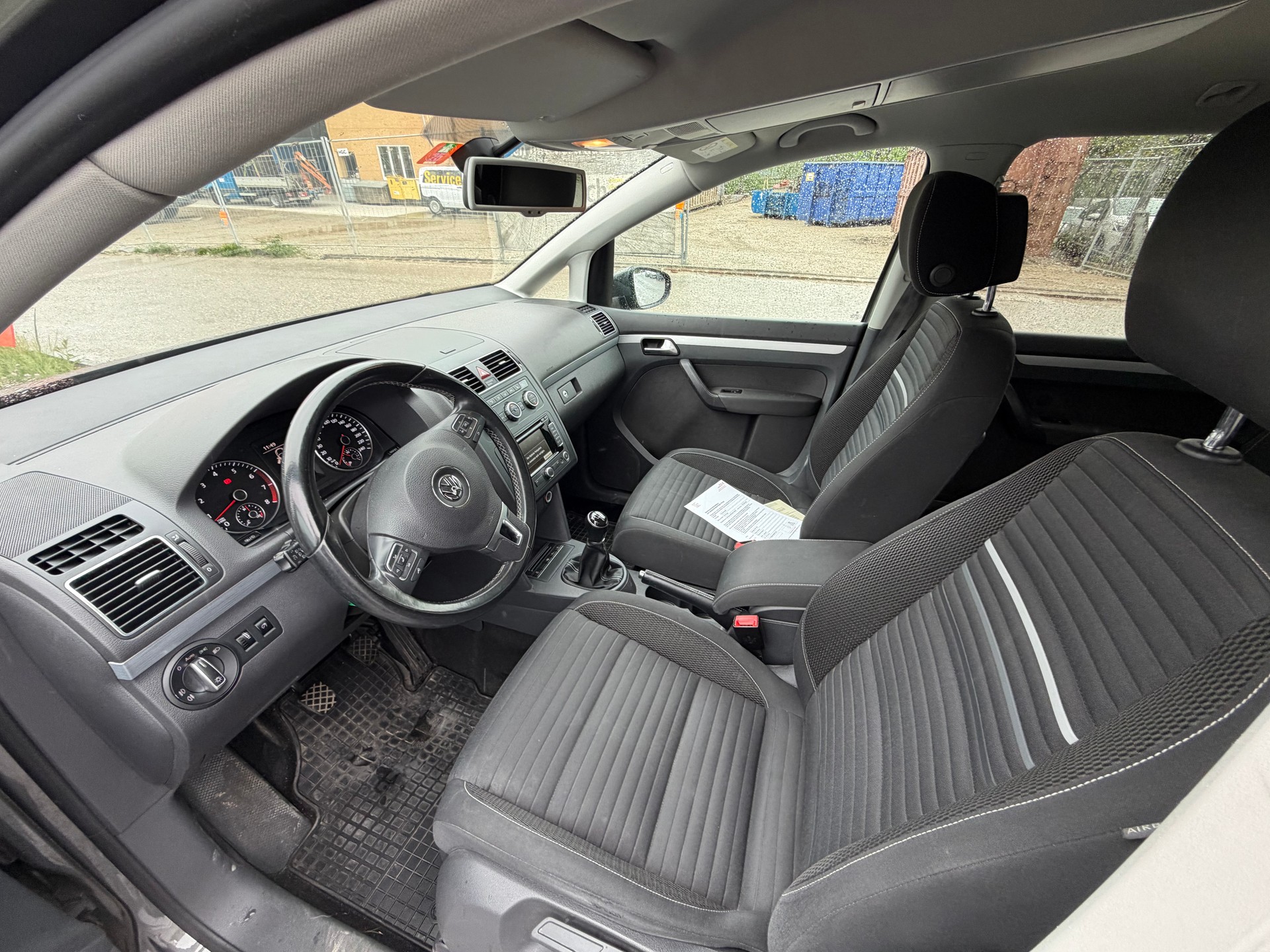 VW Touran 1.4 TSI Cup-image-8