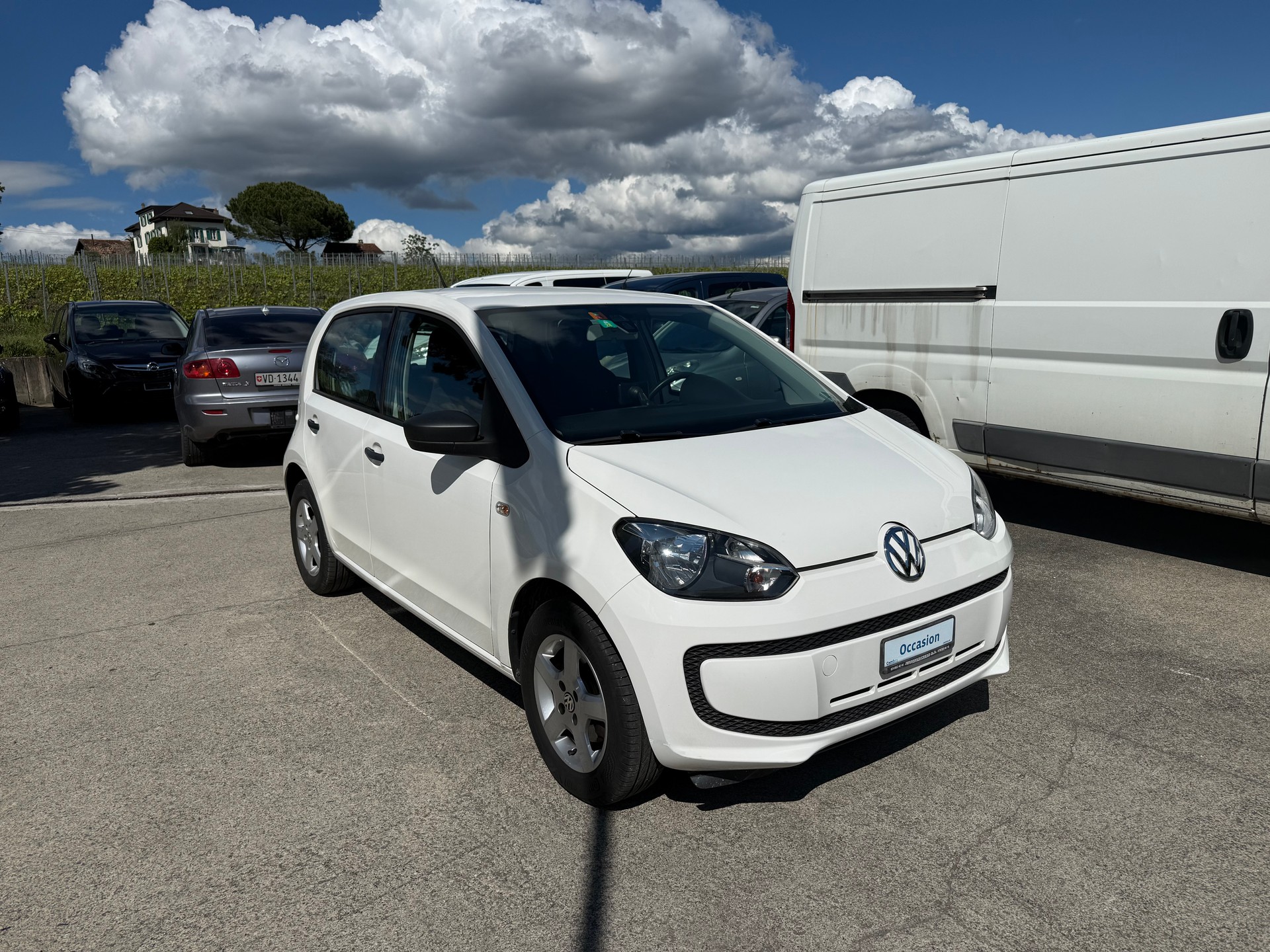 VW Up 1.0 black up Art on Ice-image-3