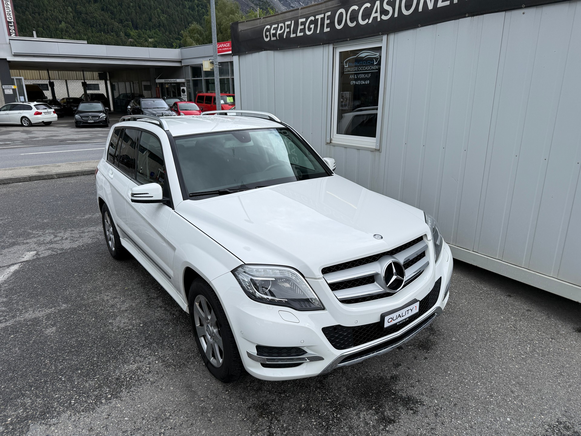 MERCEDES-BENZ GLK 220 BlueTEC Swiss Star Ed. 4Matic 7G-Tronic * TOPZUSTAND* SERVICEGEPFLEGT*-showroom-element-1