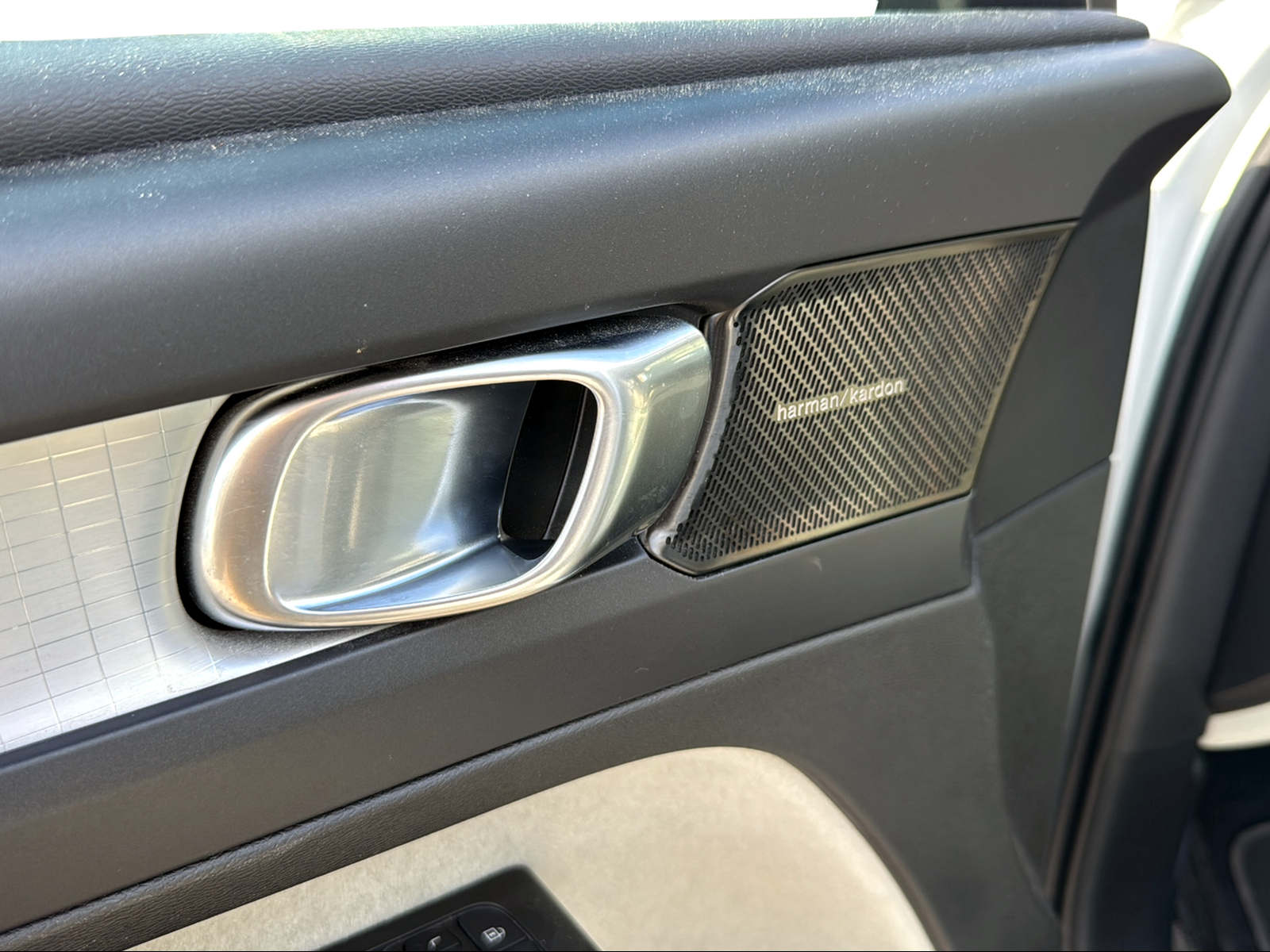 VOLVO XC40 1.5 T5 TE Momentum-image-13