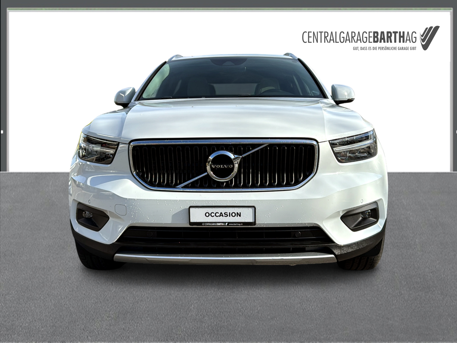 VOLVO XC40 1.5 T5 TE Momentum-image-1