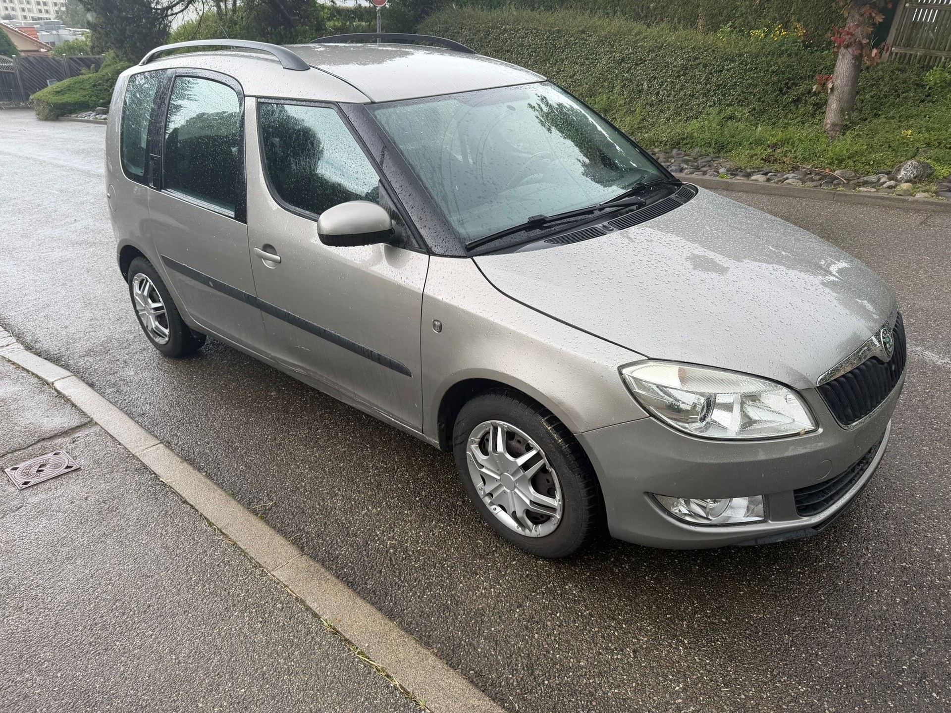 SKODA Roomster 1.2 TSI Style DSG-image-1