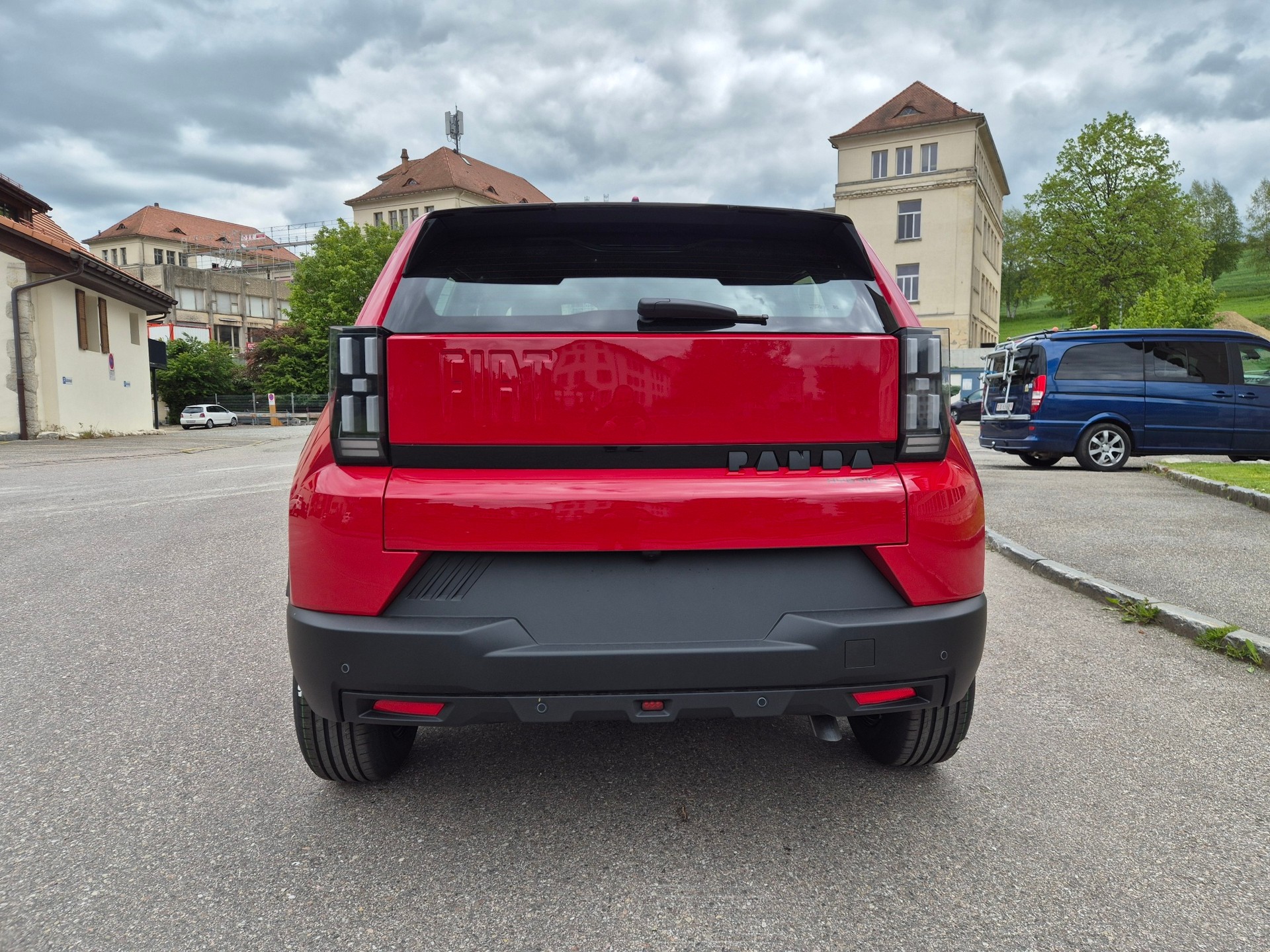 FIAT Grande Panda MHEV Icon-showroom-element-3