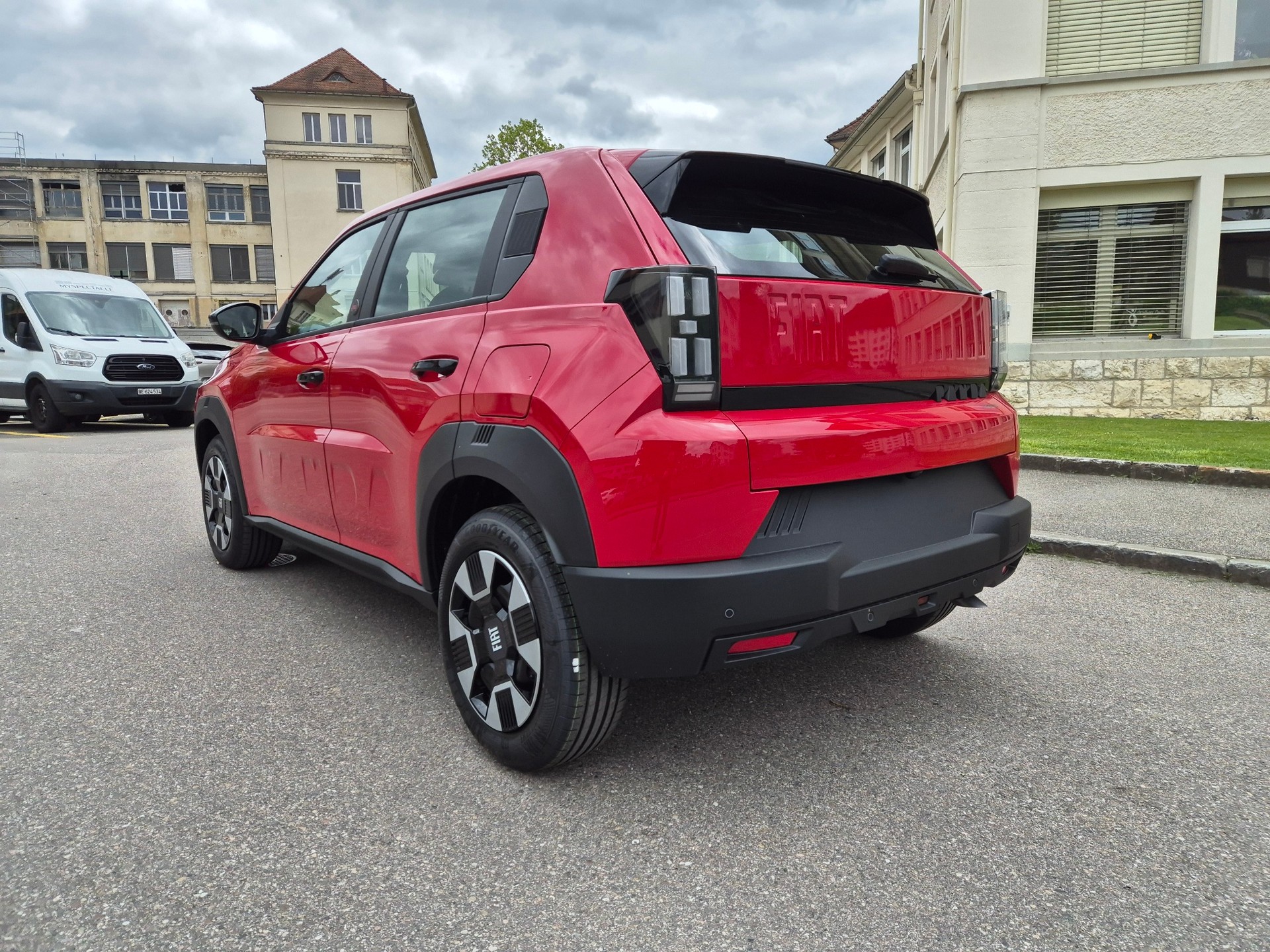 FIAT Grande Panda MHEV Icon-showroom-element-2
