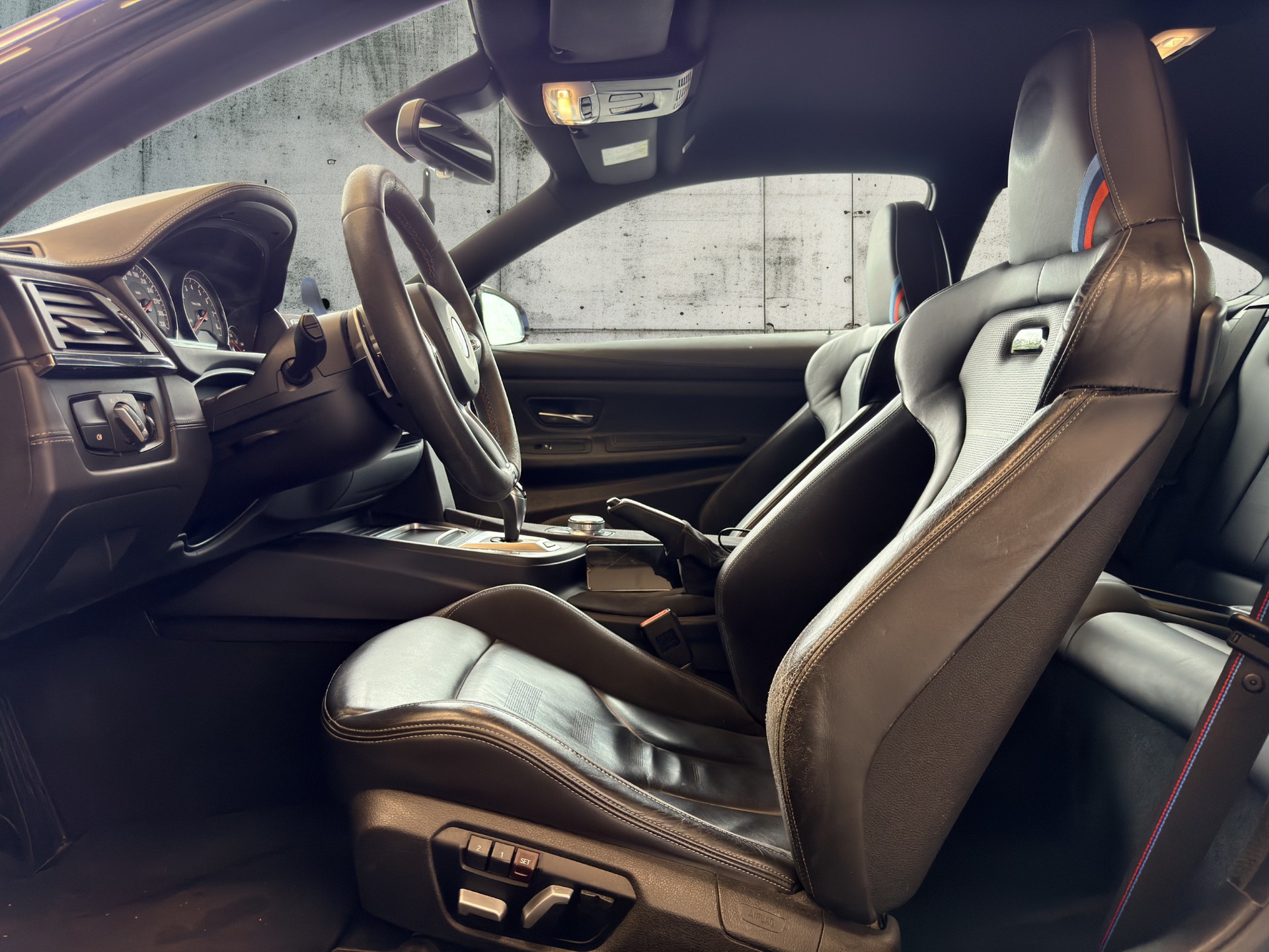 BMW M4 Coupé CS DKG-image-12