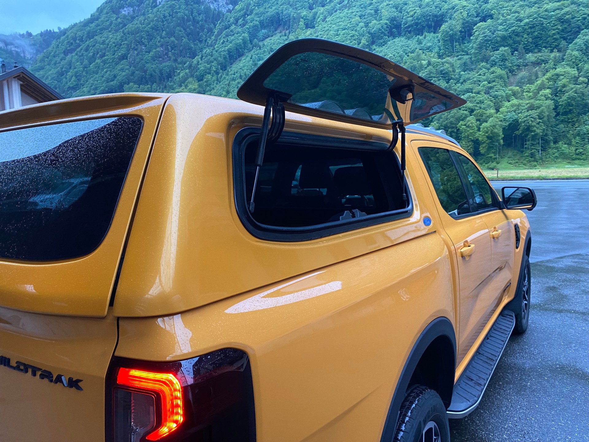 FORD Ranger Wildtrak 3.0 Eco Blue e-4WD Automat-image-9