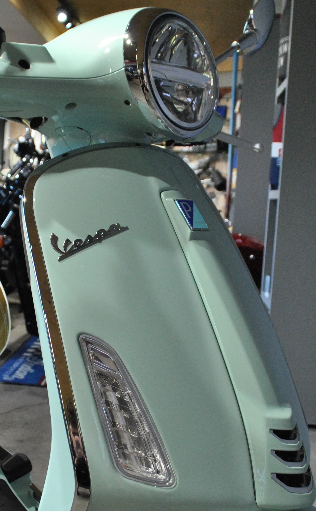 PIAGGIO Vespa 125 Primavera ABS-image-6
