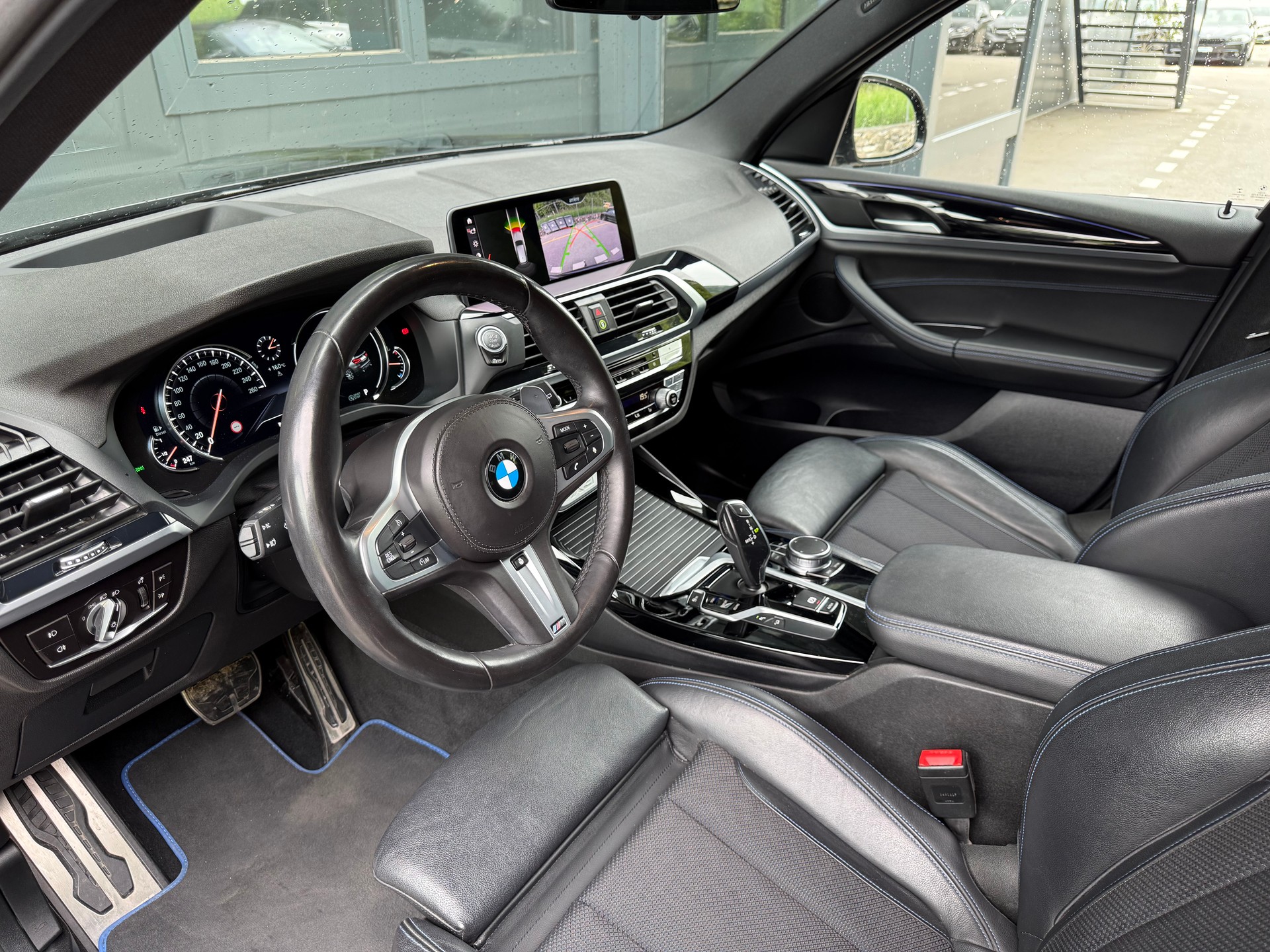BMW X3 xDrive 25d Individual M Sport Steptronic-image-6