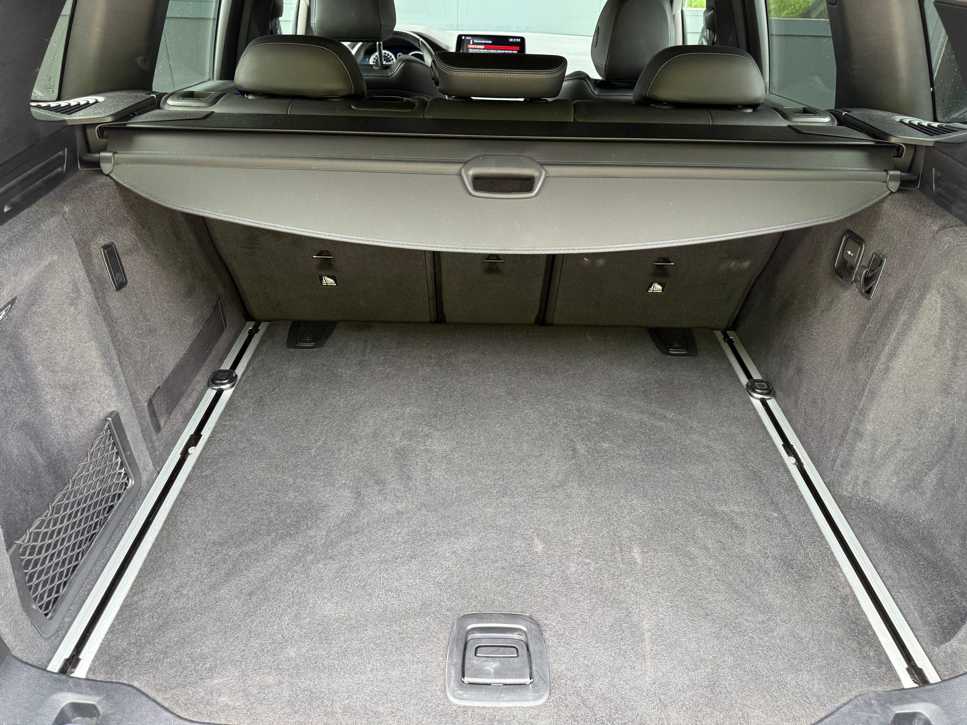 BMW X3 xDrive 25d Individual M Sport Steptronic-image-17