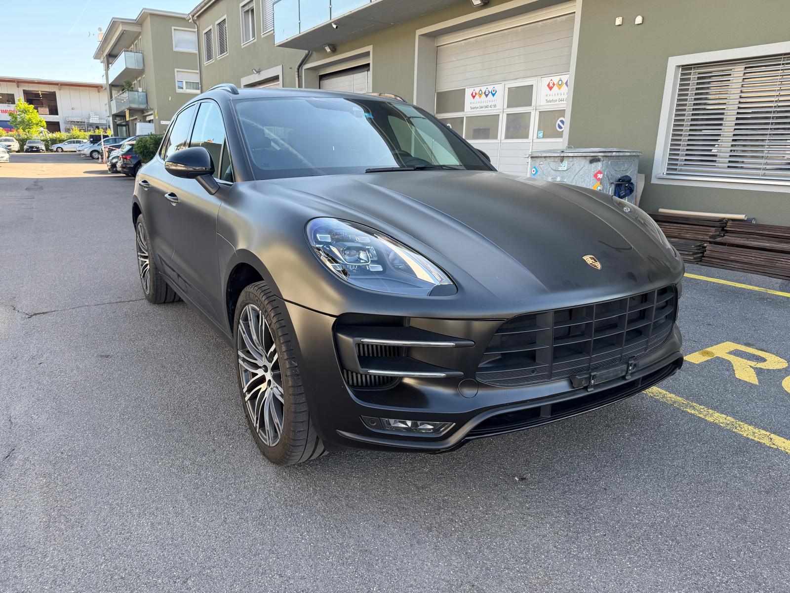PORSCHE Macan Turbo PDK-image-0