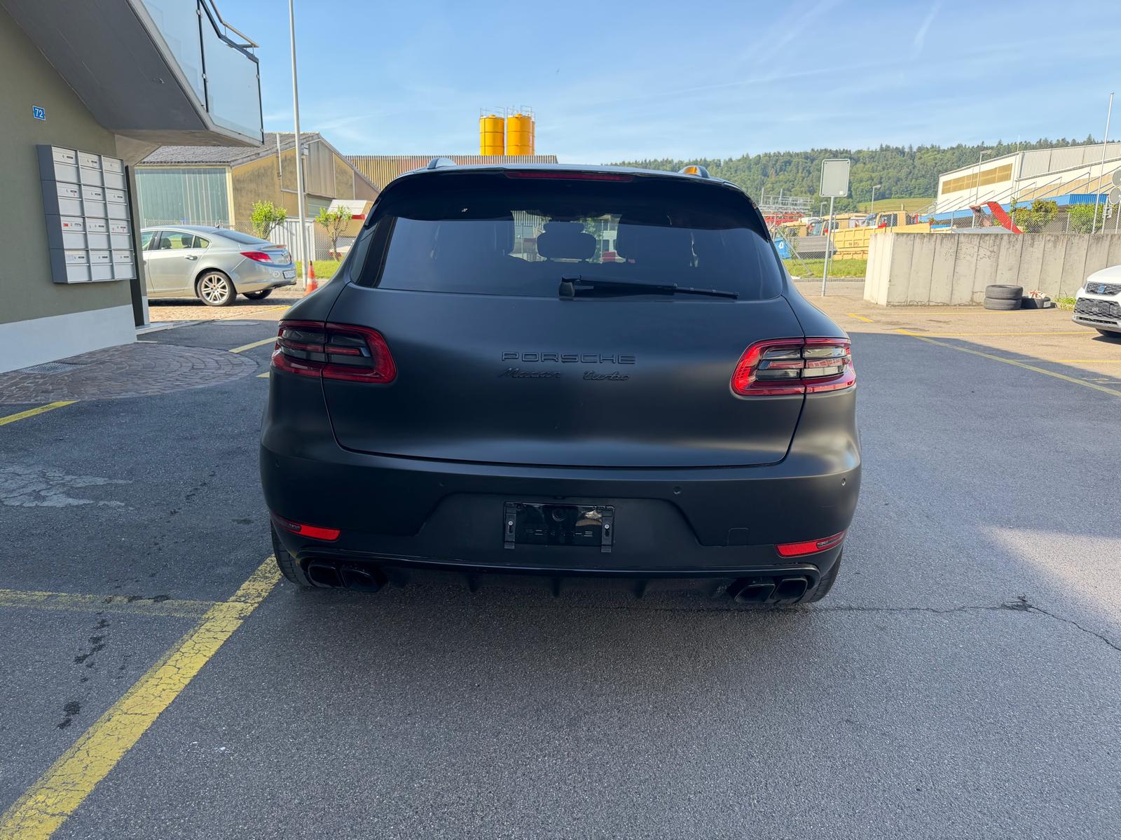 PORSCHE Macan Turbo PDK-image-6