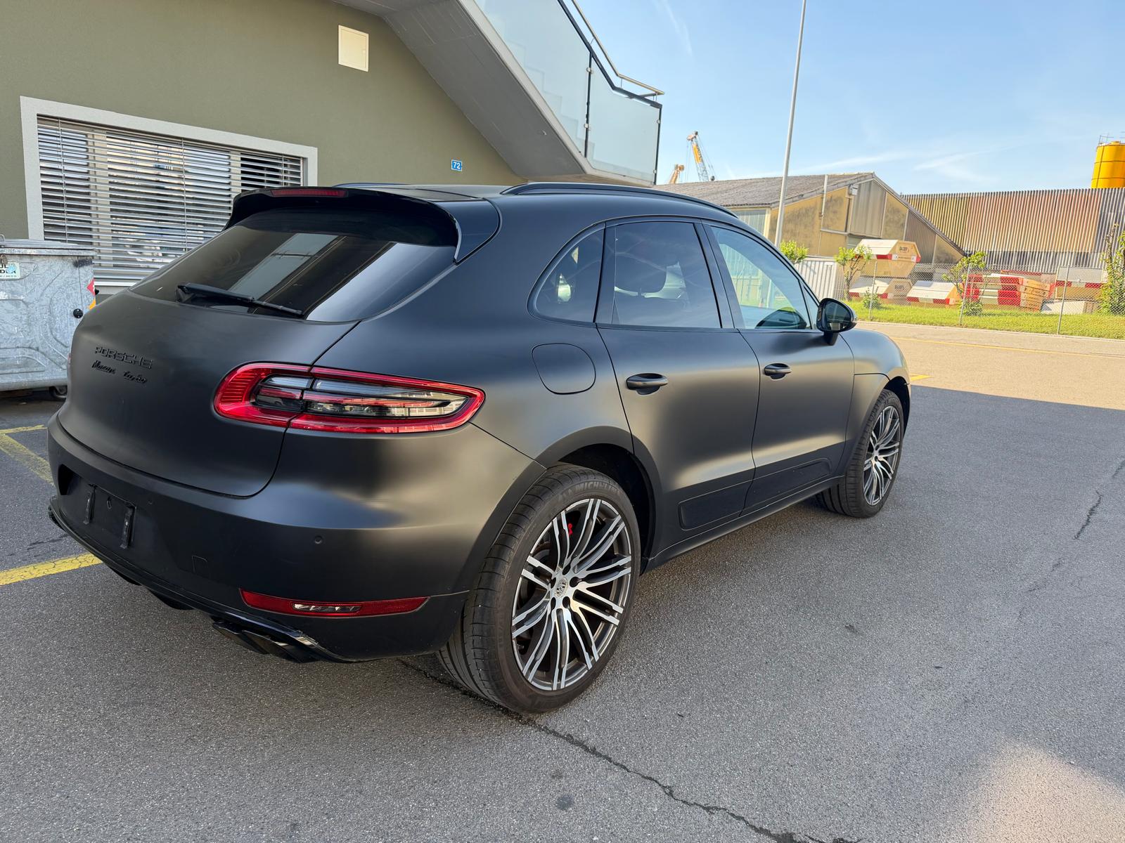 PORSCHE Macan Turbo PDK-image-4