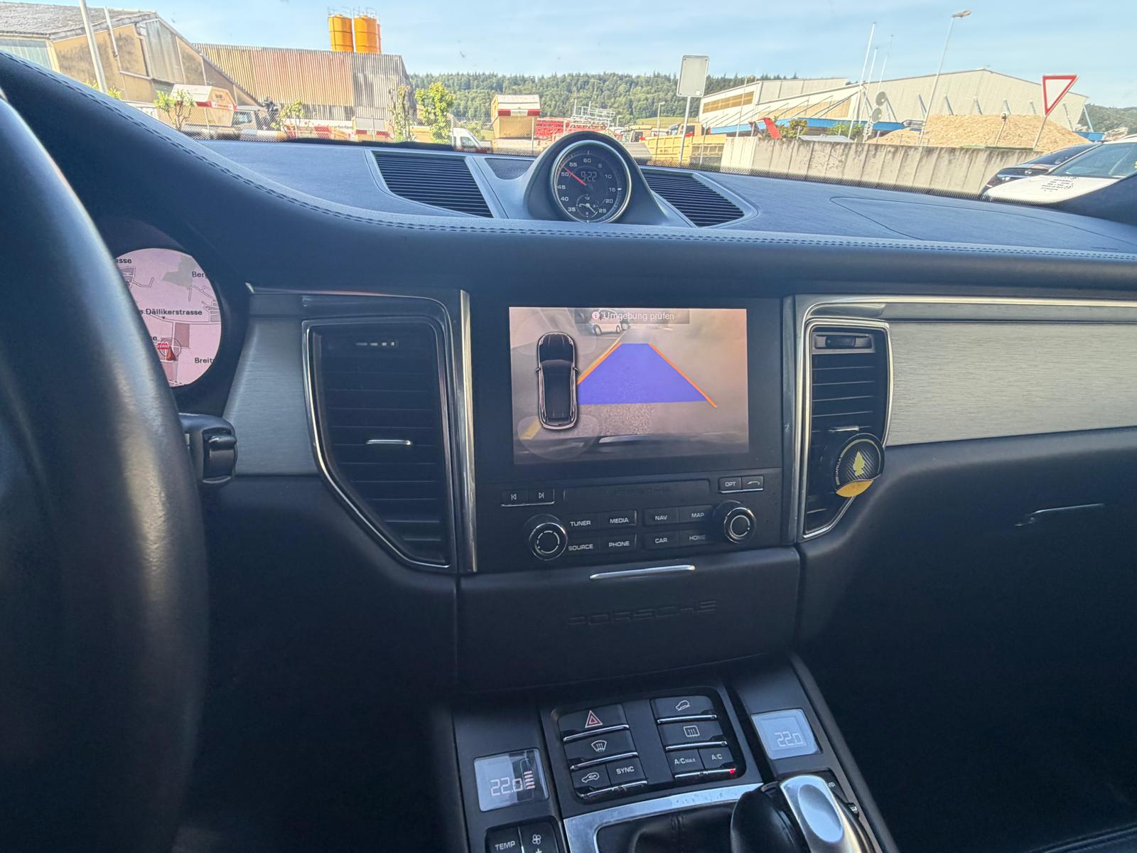 PORSCHE Macan Turbo PDK-image-11