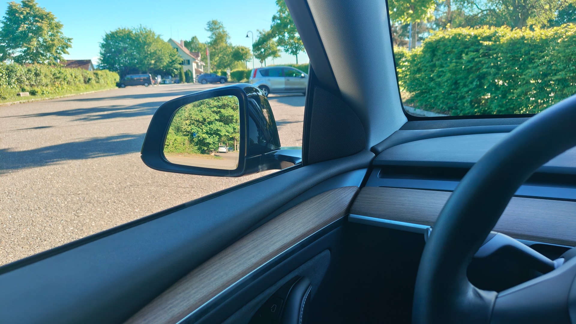 TESLA Performance D-image-11