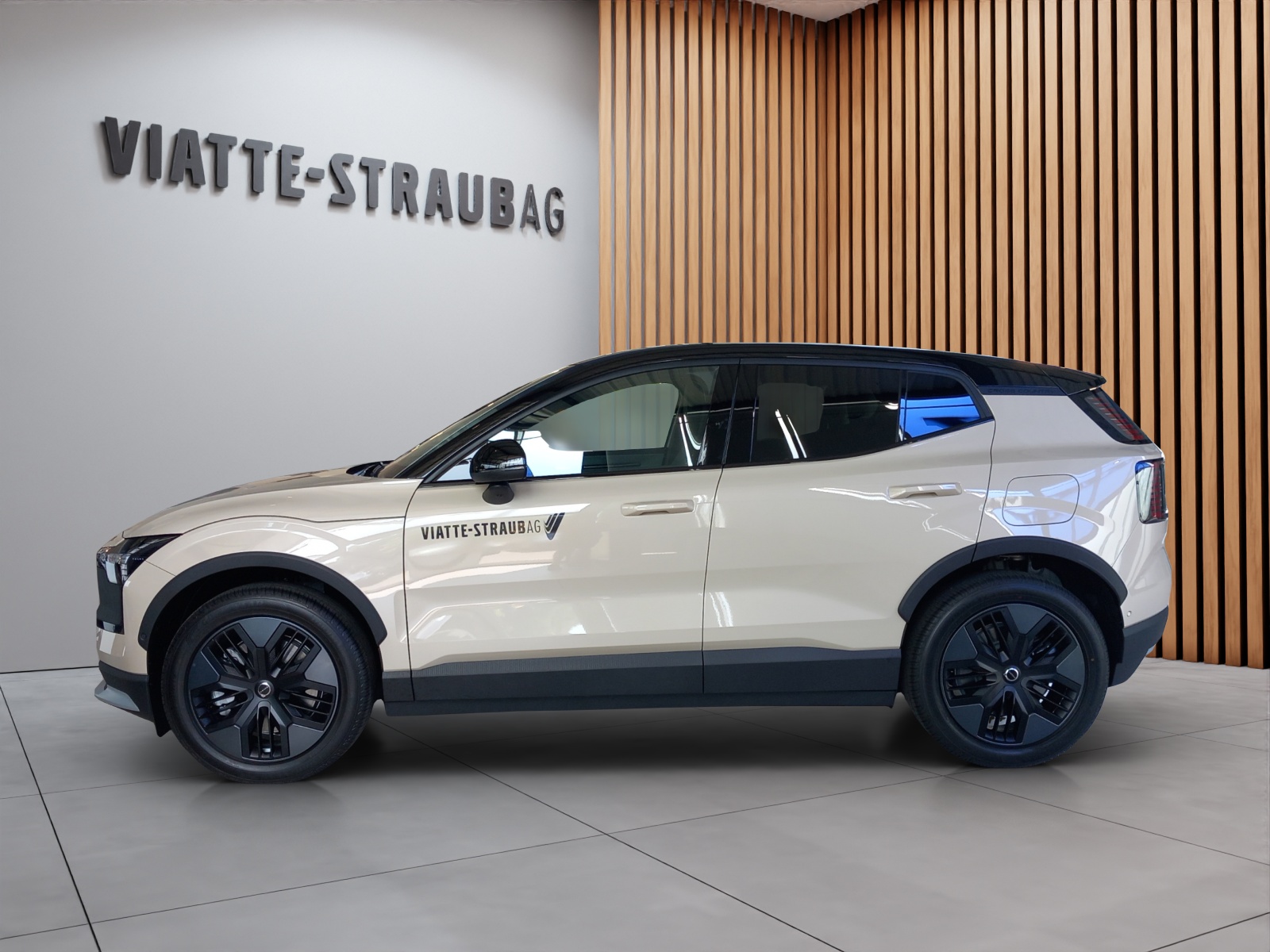 VOLVO EX30 CC E60 Twin Performance AWD-image-1