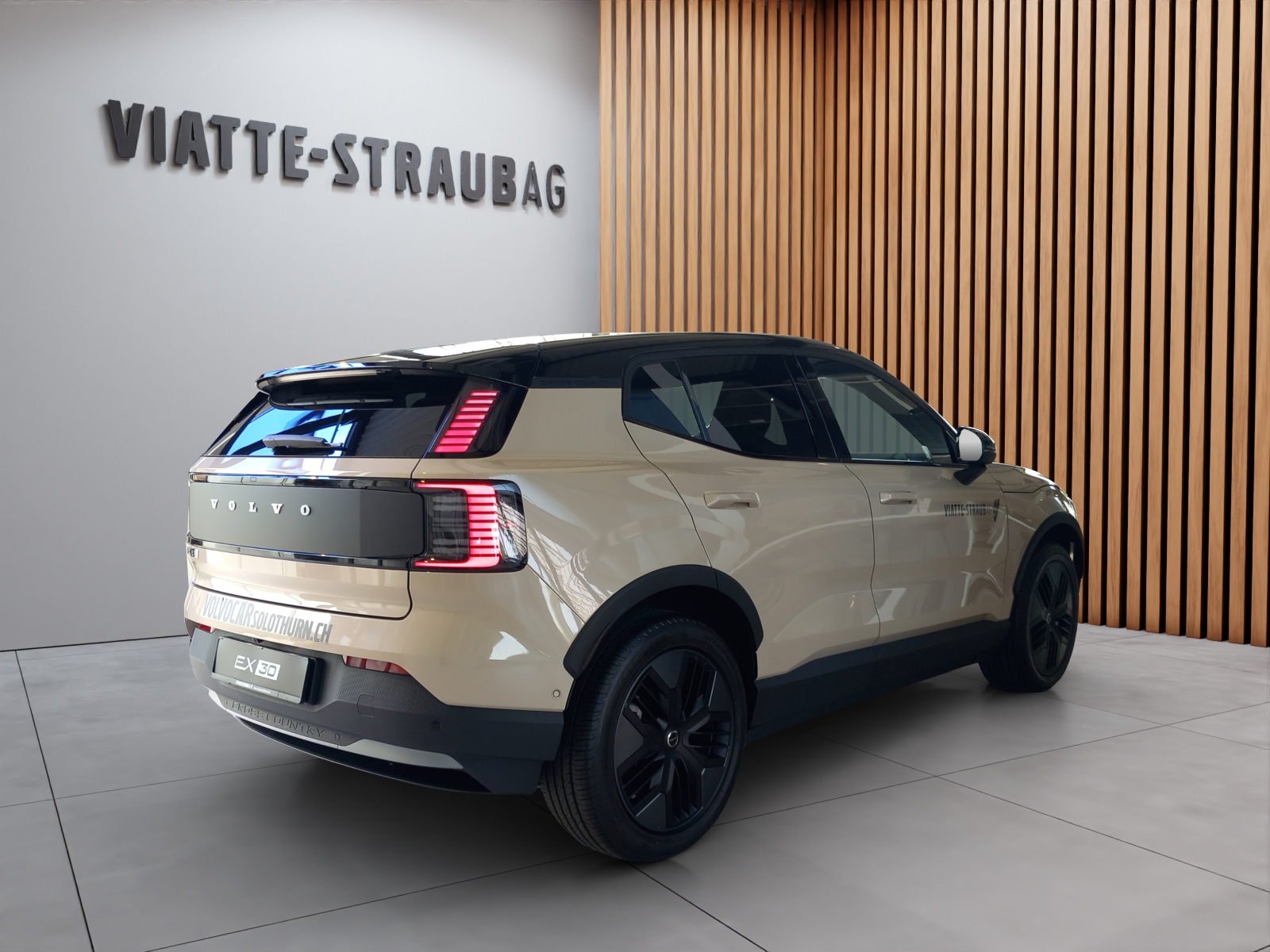VOLVO EX30 CC E60 Twin Performance AWD-image-5