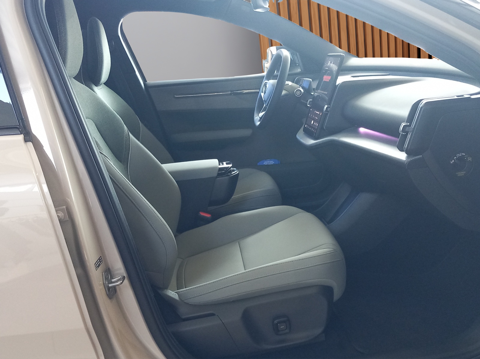 VOLVO EX30 CC E60 Twin Performance AWD-image-15