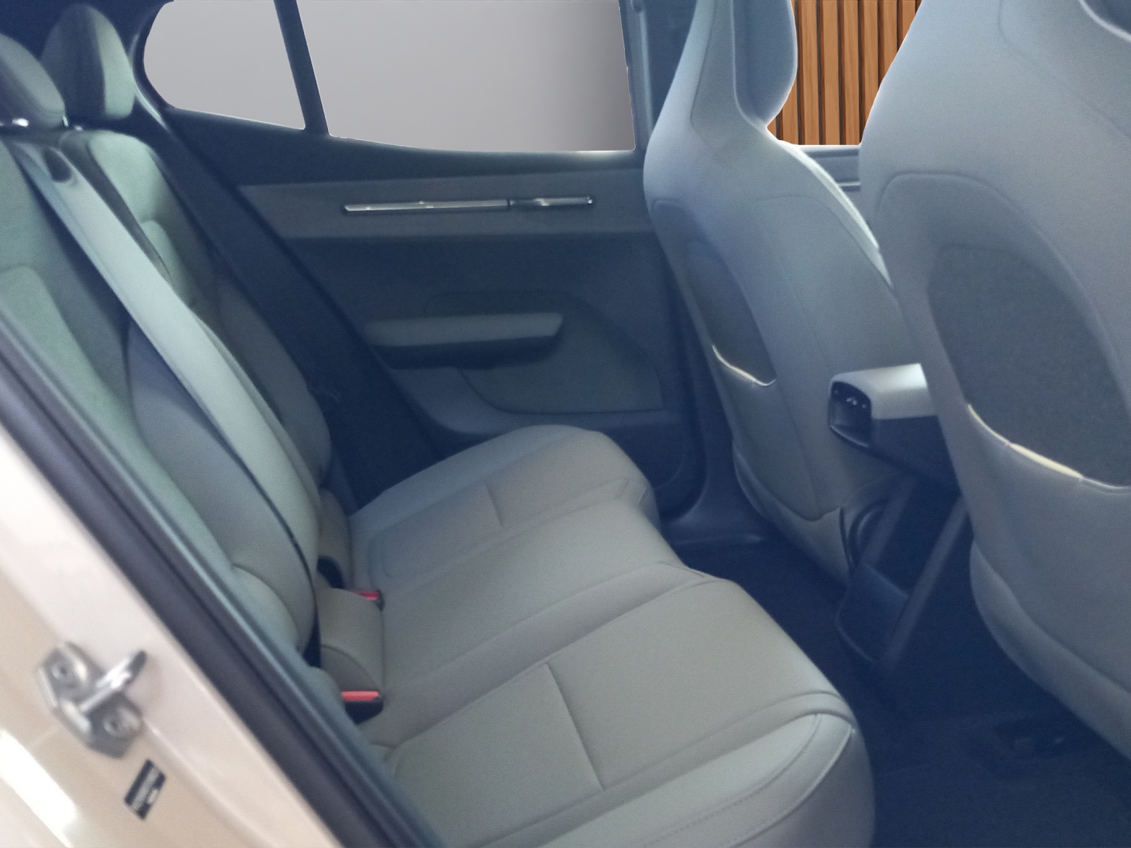 VOLVO EX30 CC E60 Twin Performance AWD-image-14