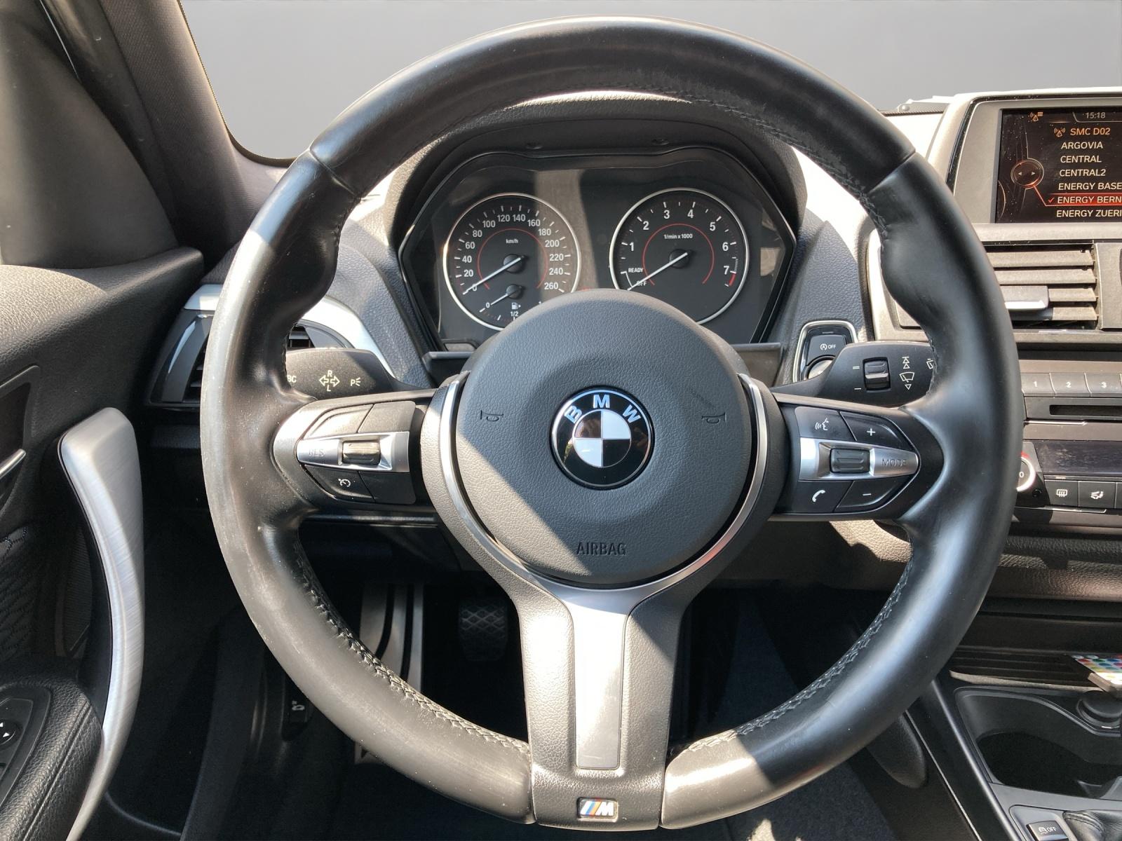 BMW 116i-image-12