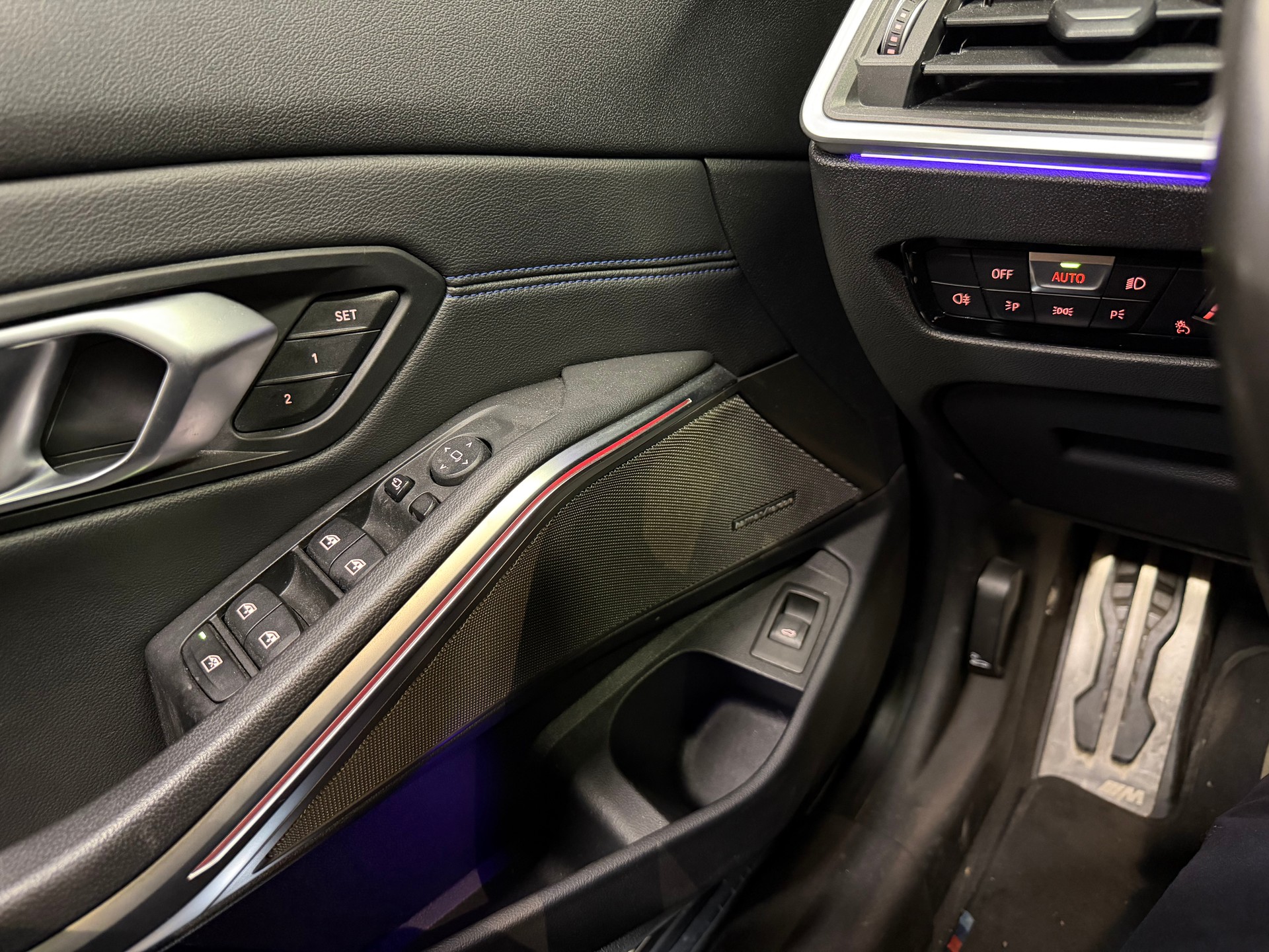 BMW M340i xDrive Steptronic-image-14