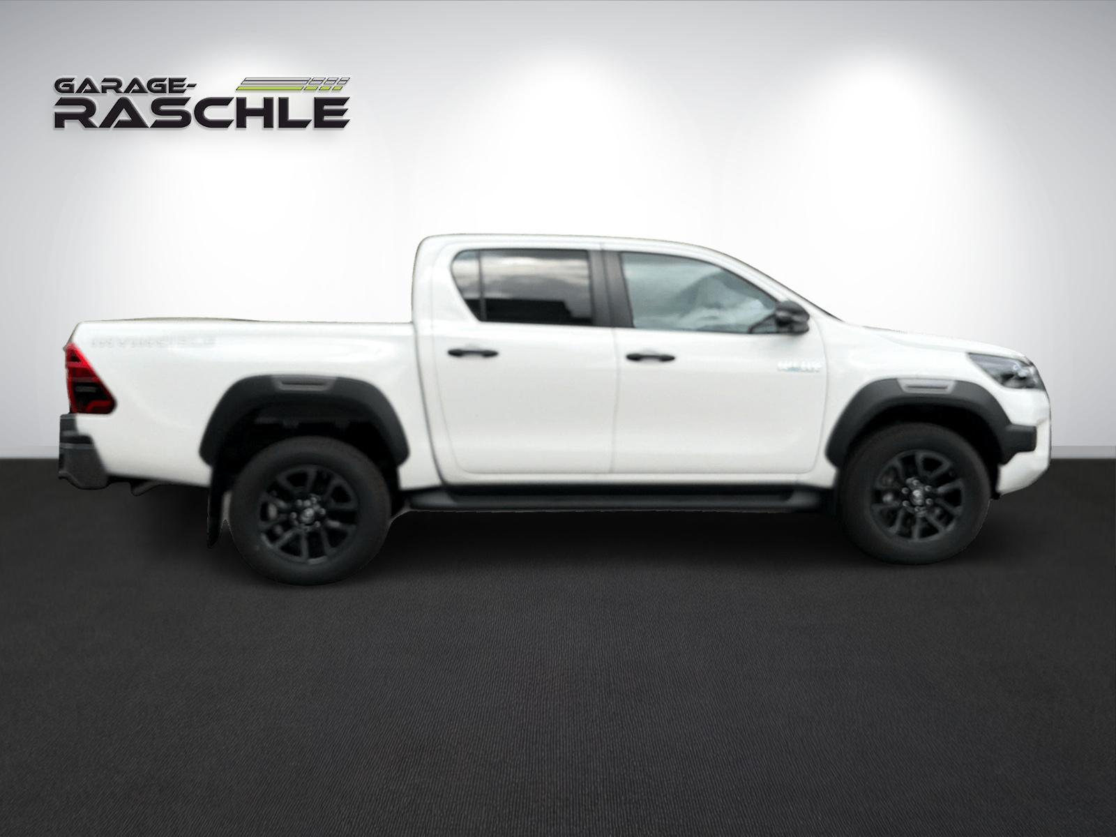 TOYOTA Hilux Double Cab.-Pick-up 2.8 D-4D MHEV 204 Invincible-image-5