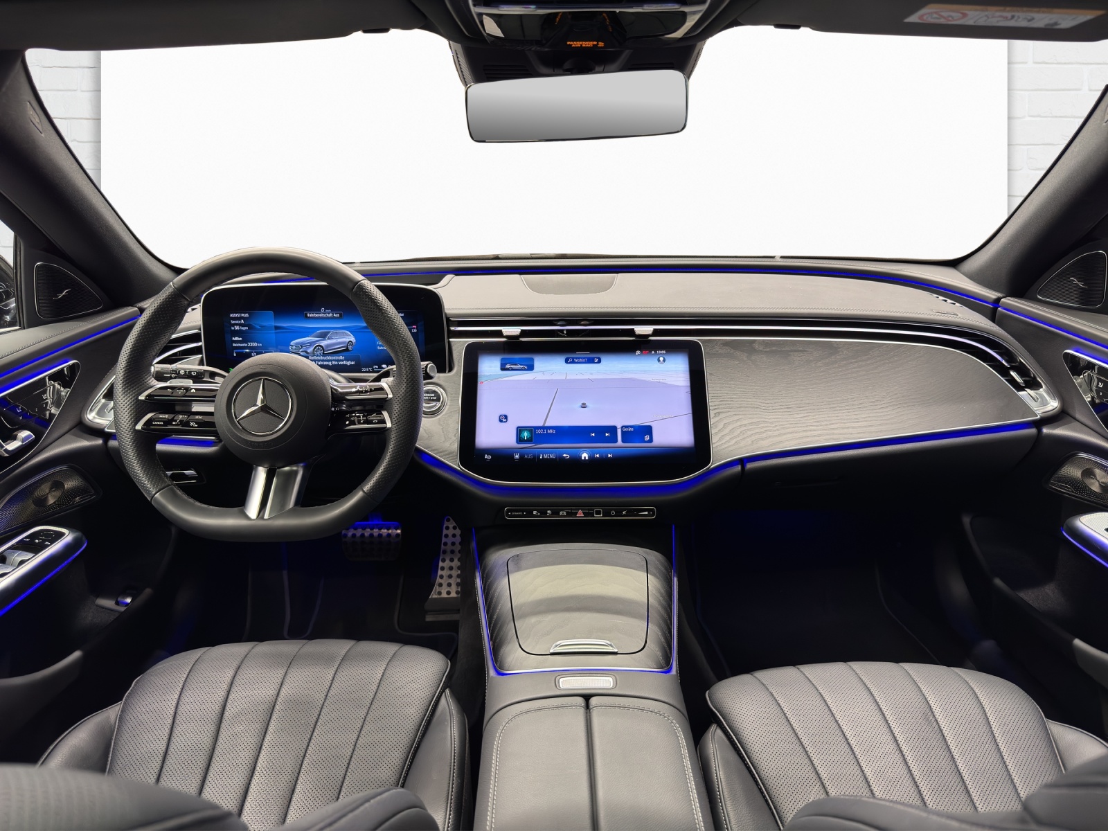 MERCEDES-BENZ E 300 de AMG Line 4Matic-image-7