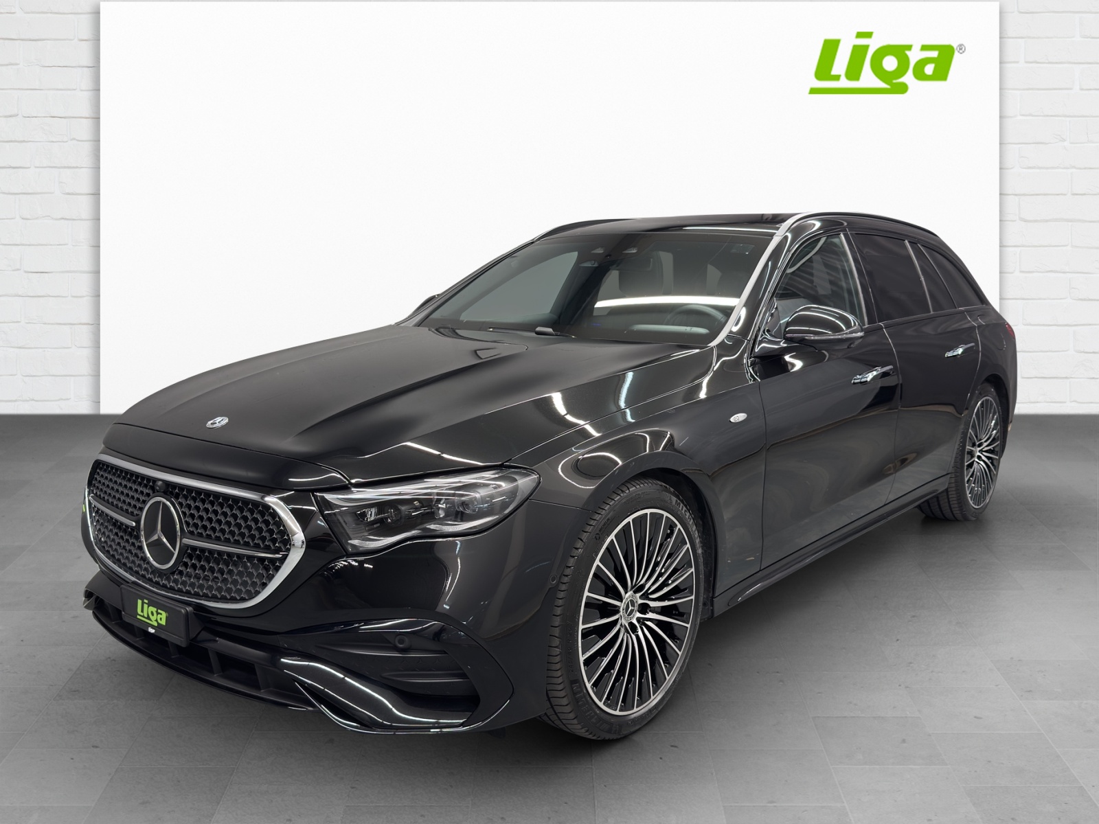 MERCEDES-BENZ E 300 de AMG Line 4Matic-image-0