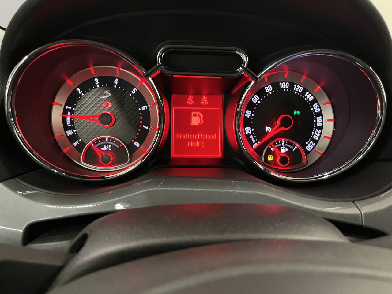 OPEL Adam 1.4i Turbo S S/S-image-9
