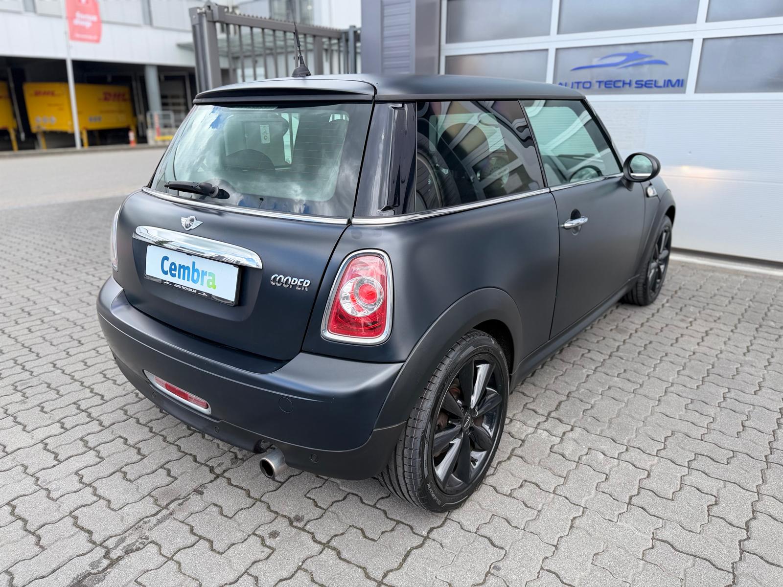 MINI Cooper John Cooper Works-image-4