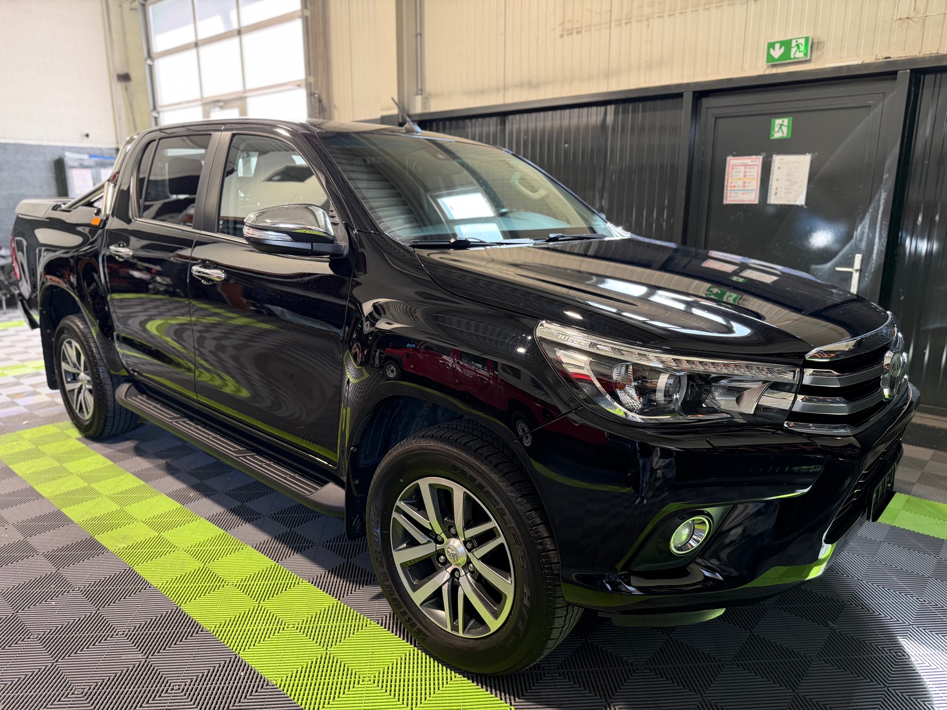 TOYOTA Hilux 2.4-4D Sol Premium Double Cab 4x4 A-image-2
