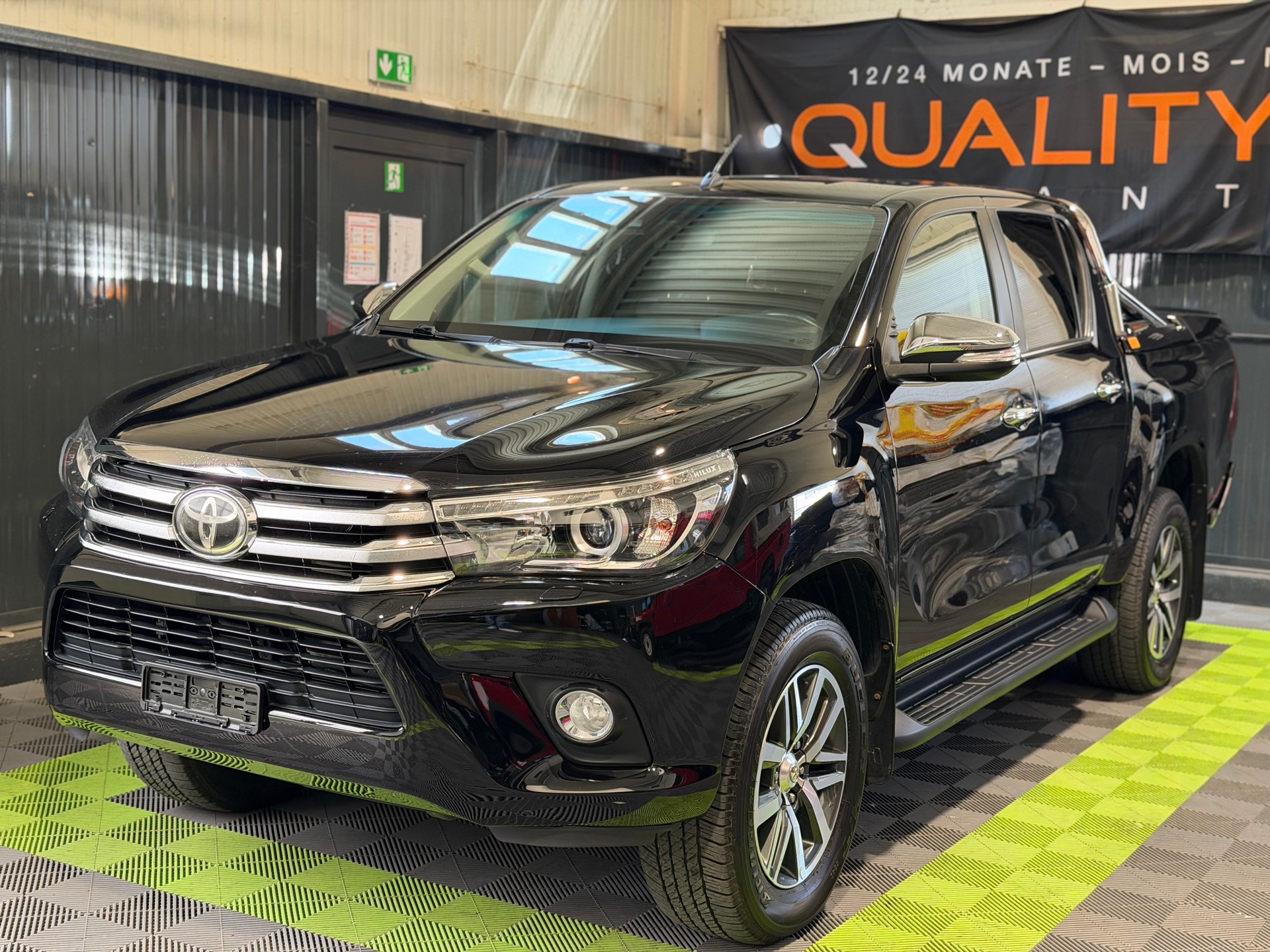 TOYOTA Hilux 2.4-4D Sol Premium Double Cab 4x4 A-image-0
