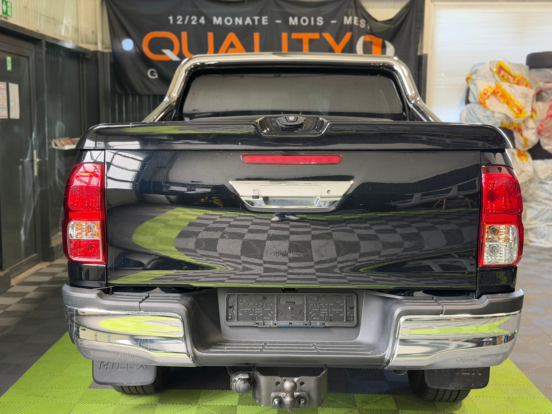 TOYOTA Hilux 2.4-4D Sol Premium Double Cab 4x4 A-image-4